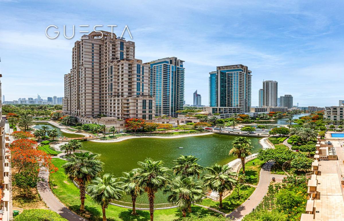 Mosela Tower by Emaar, The Views and Greens