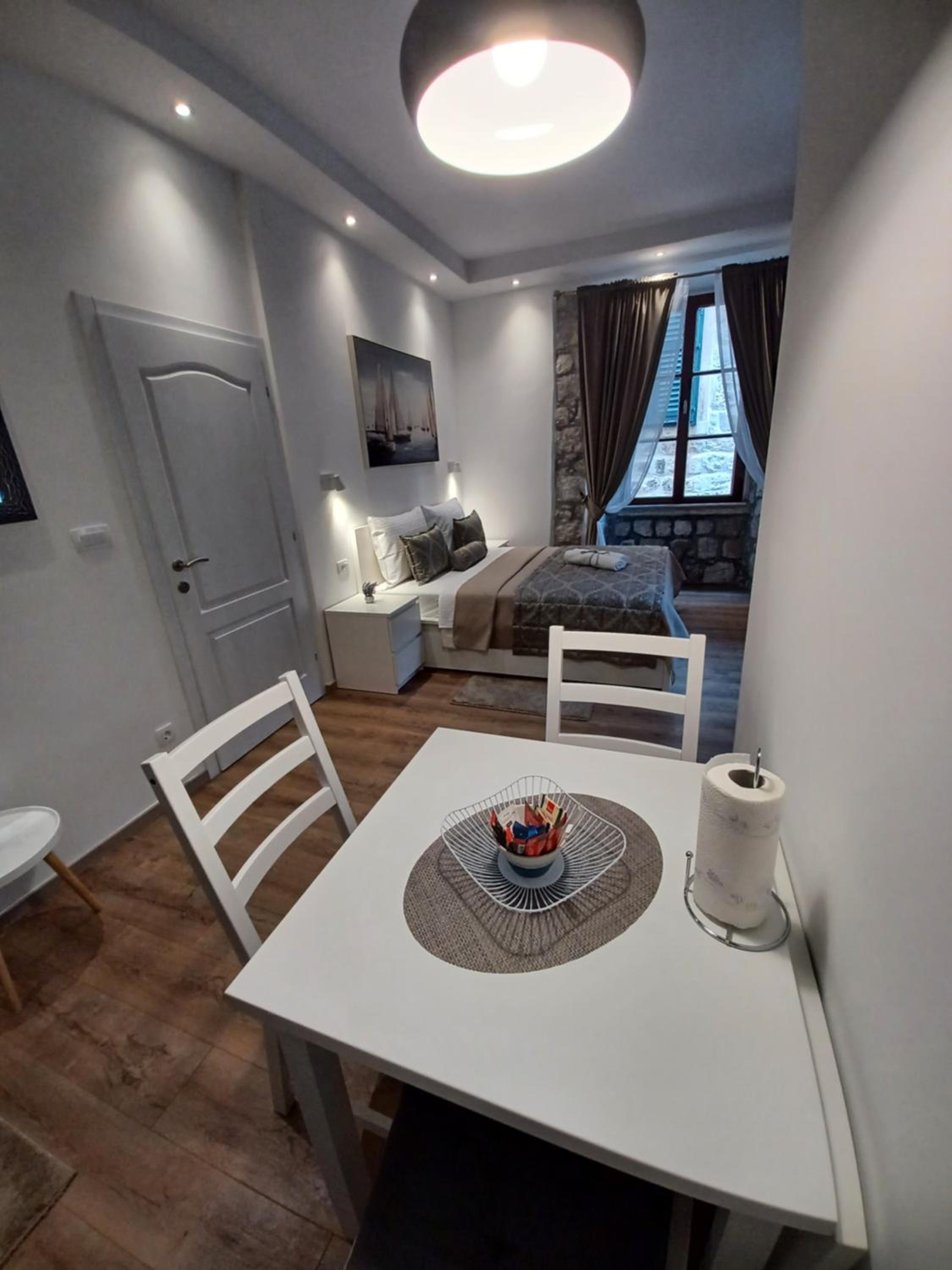 Placeta Apartments & Rooms