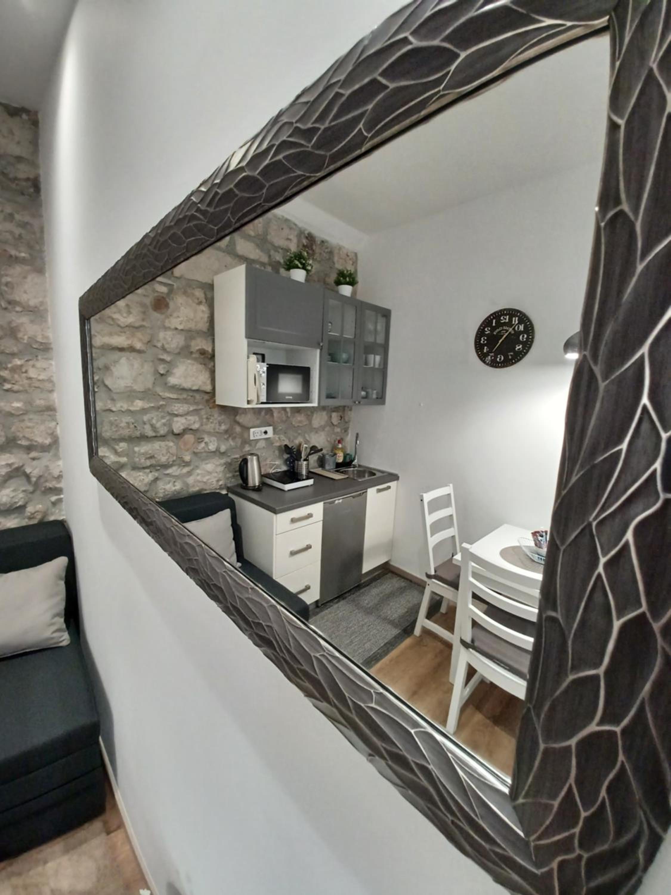 Placeta Apartments & Rooms