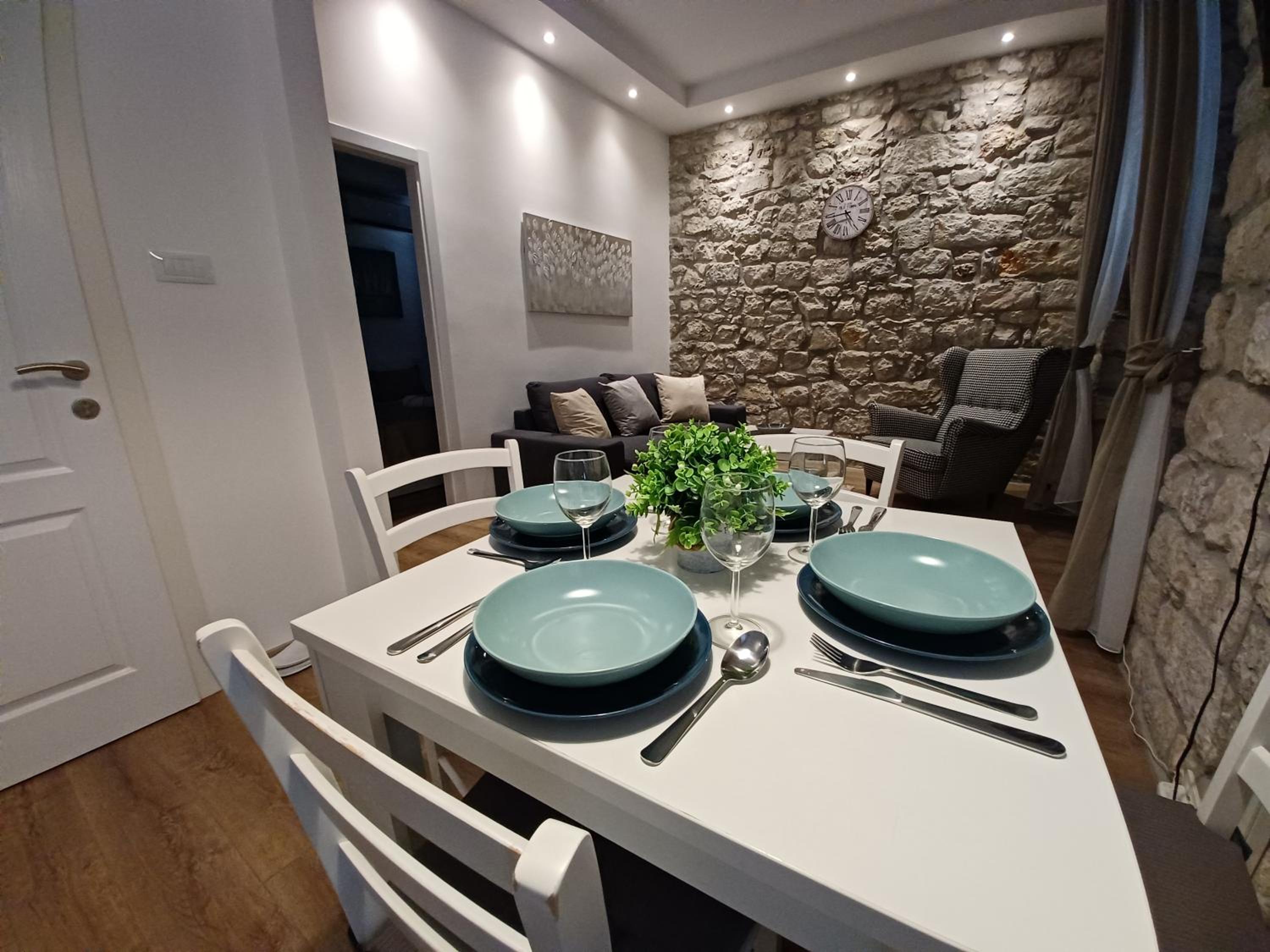 Placeta Apartments & Rooms