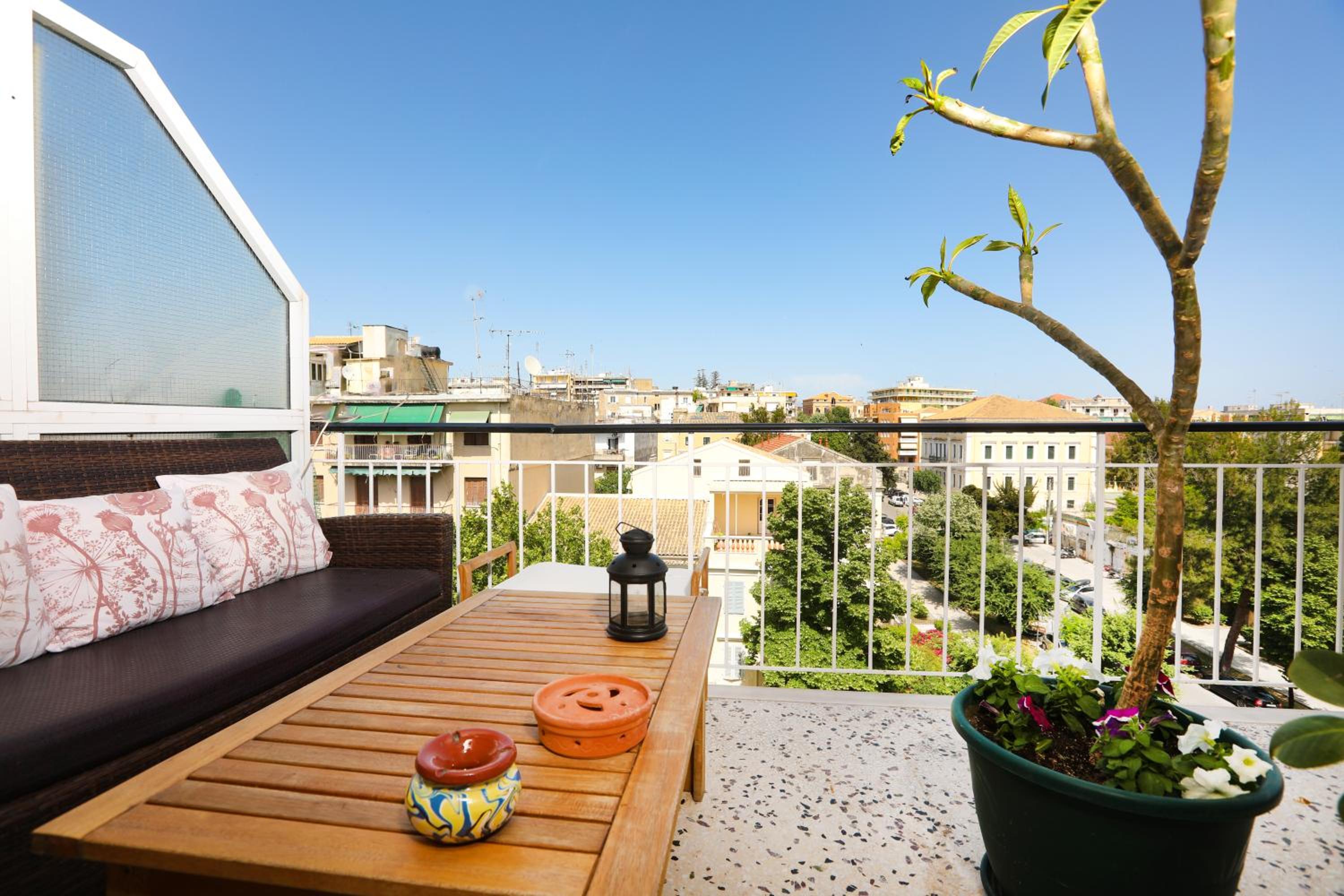 Luccil's Home Downtown view 2