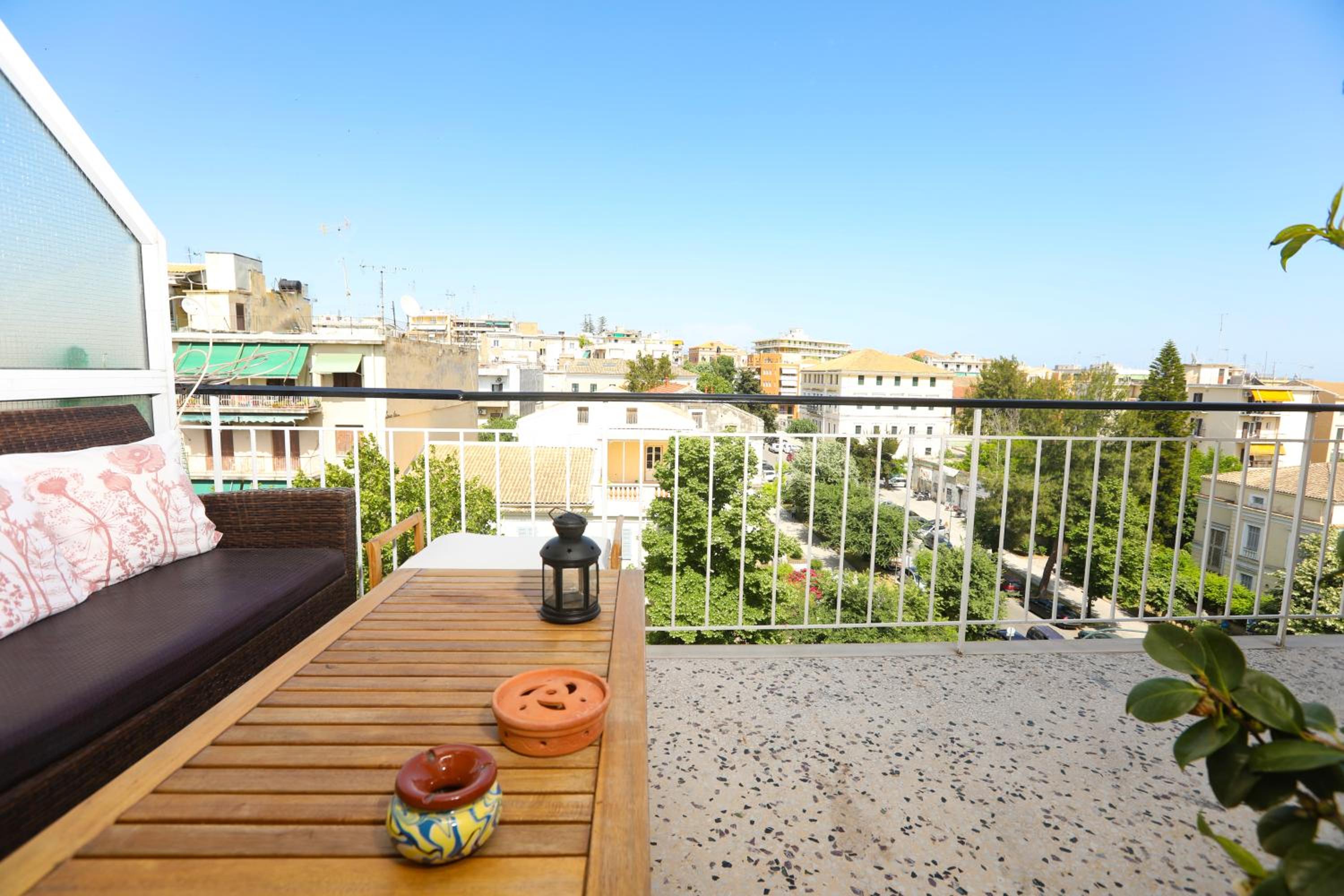 Luccil's Home Downtown view 4