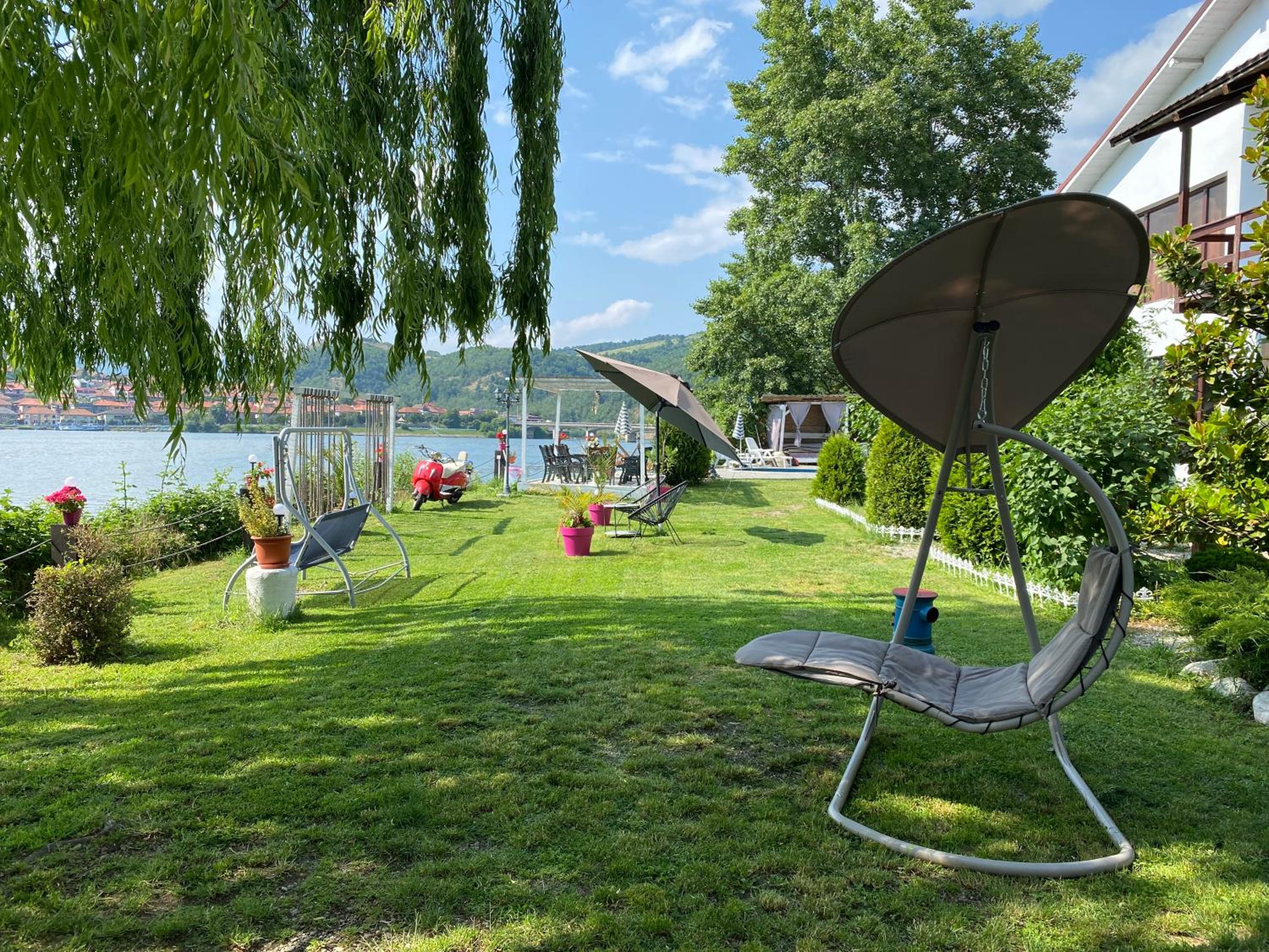 CHALET Orsova view 3