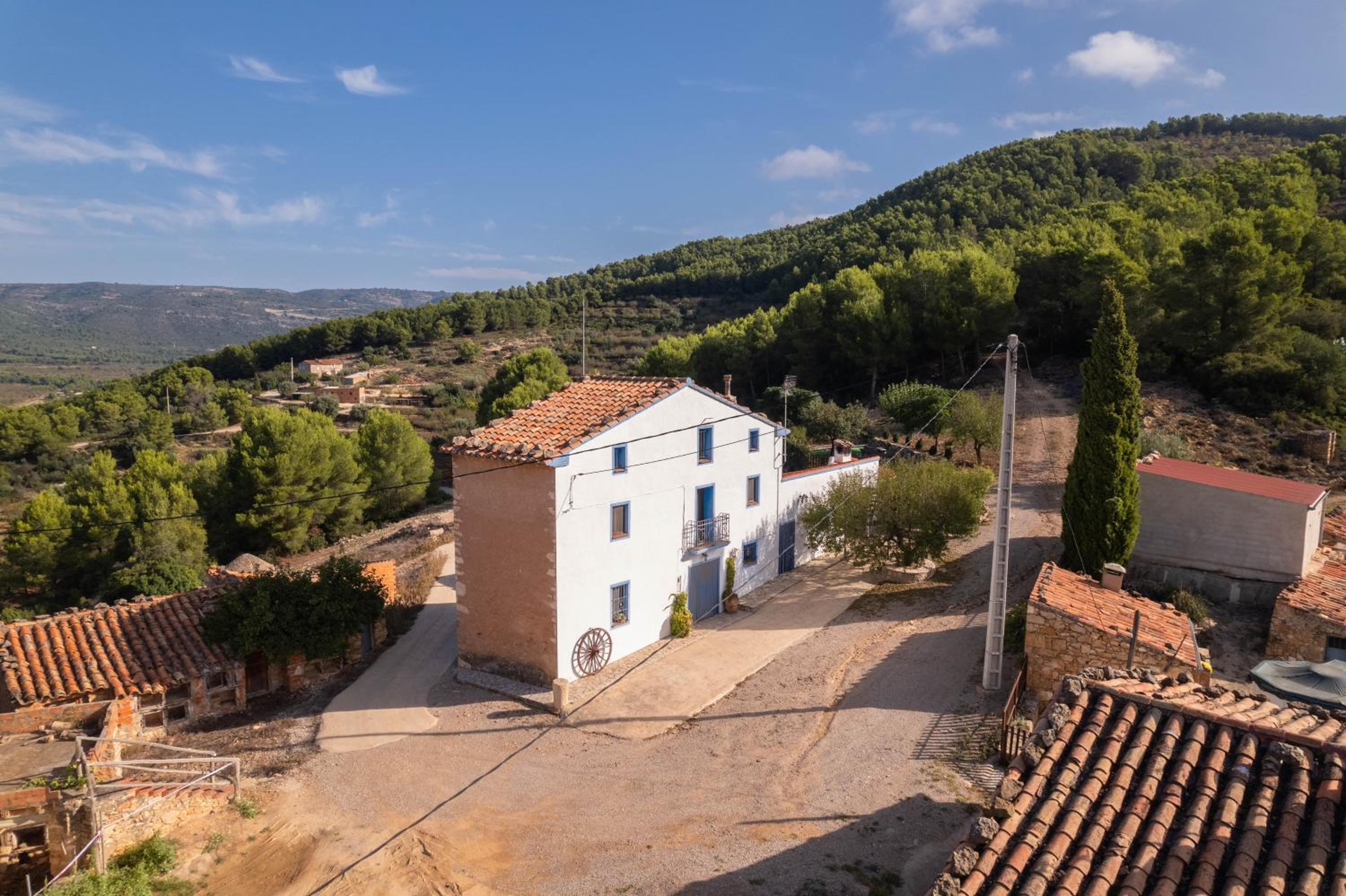 Masia Rural Canalisos view 3