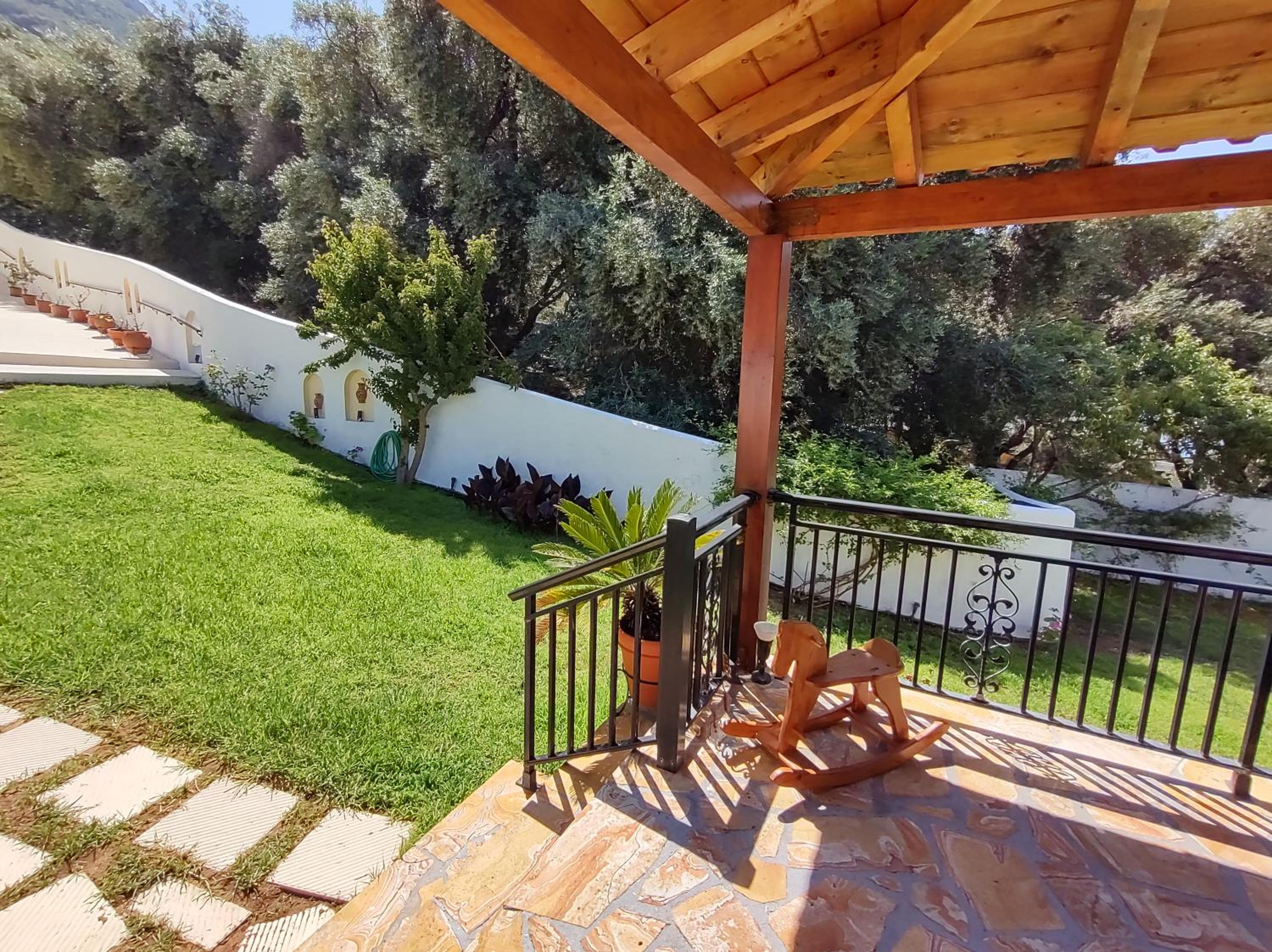 outdoor BBQ area