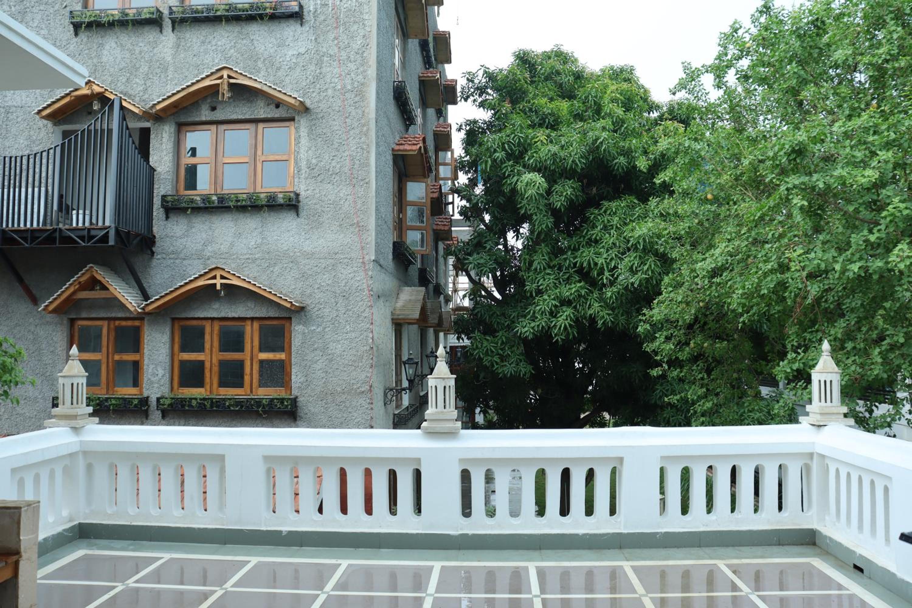 The Stoneberry Resort
