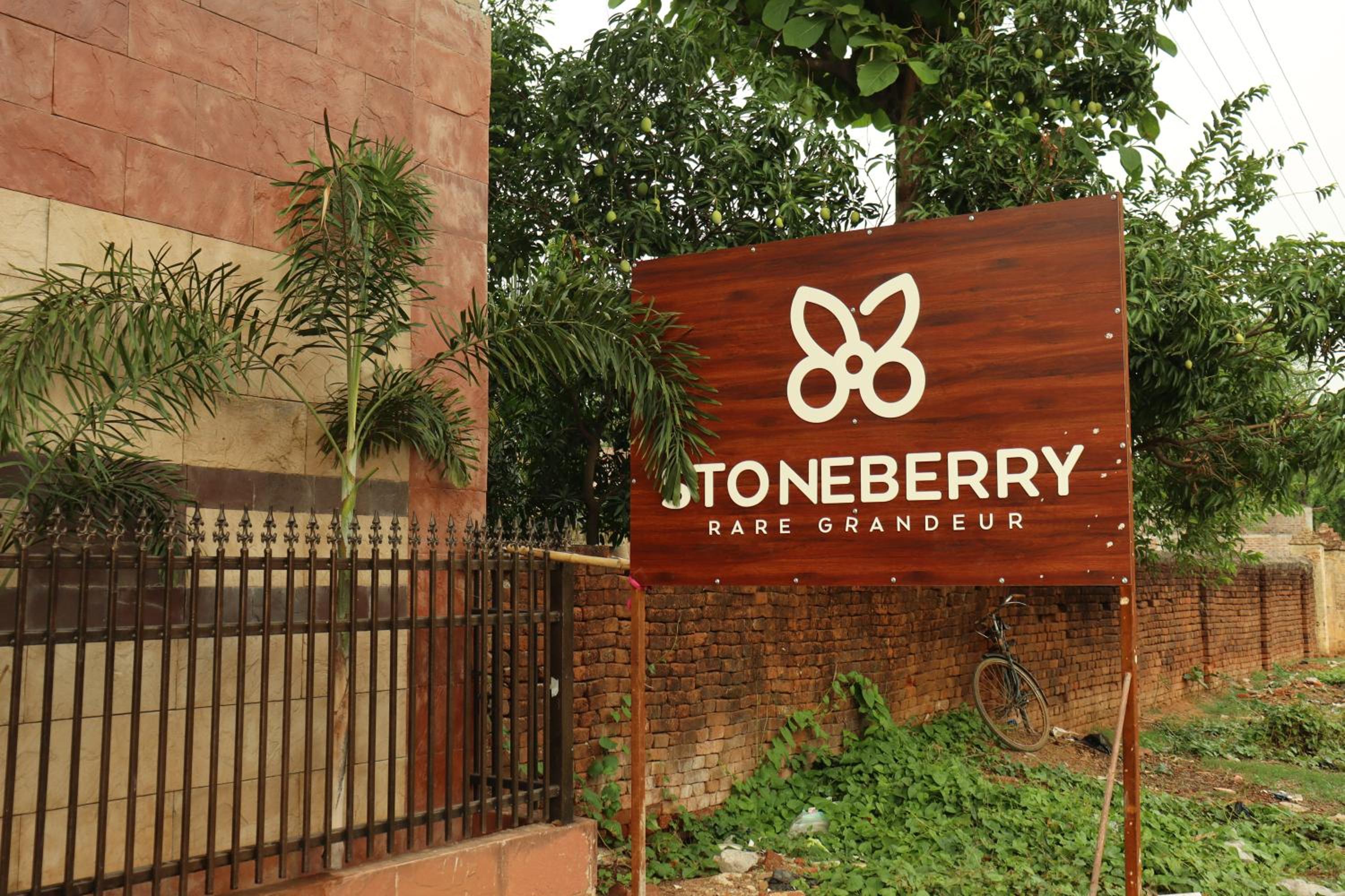 The Stoneberry Resort