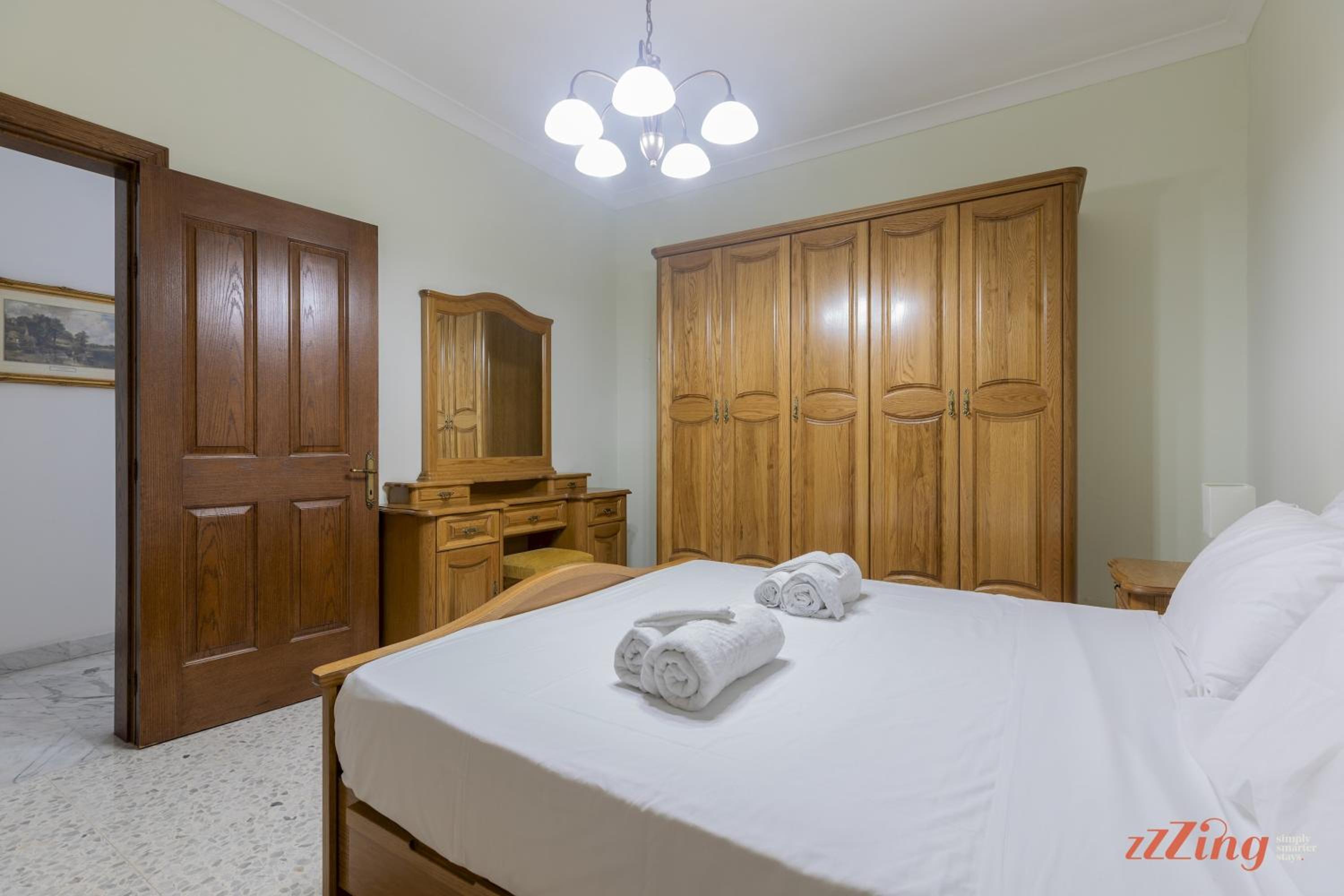 Beachfront 2BR Holiday Home in Mellieha Seashore