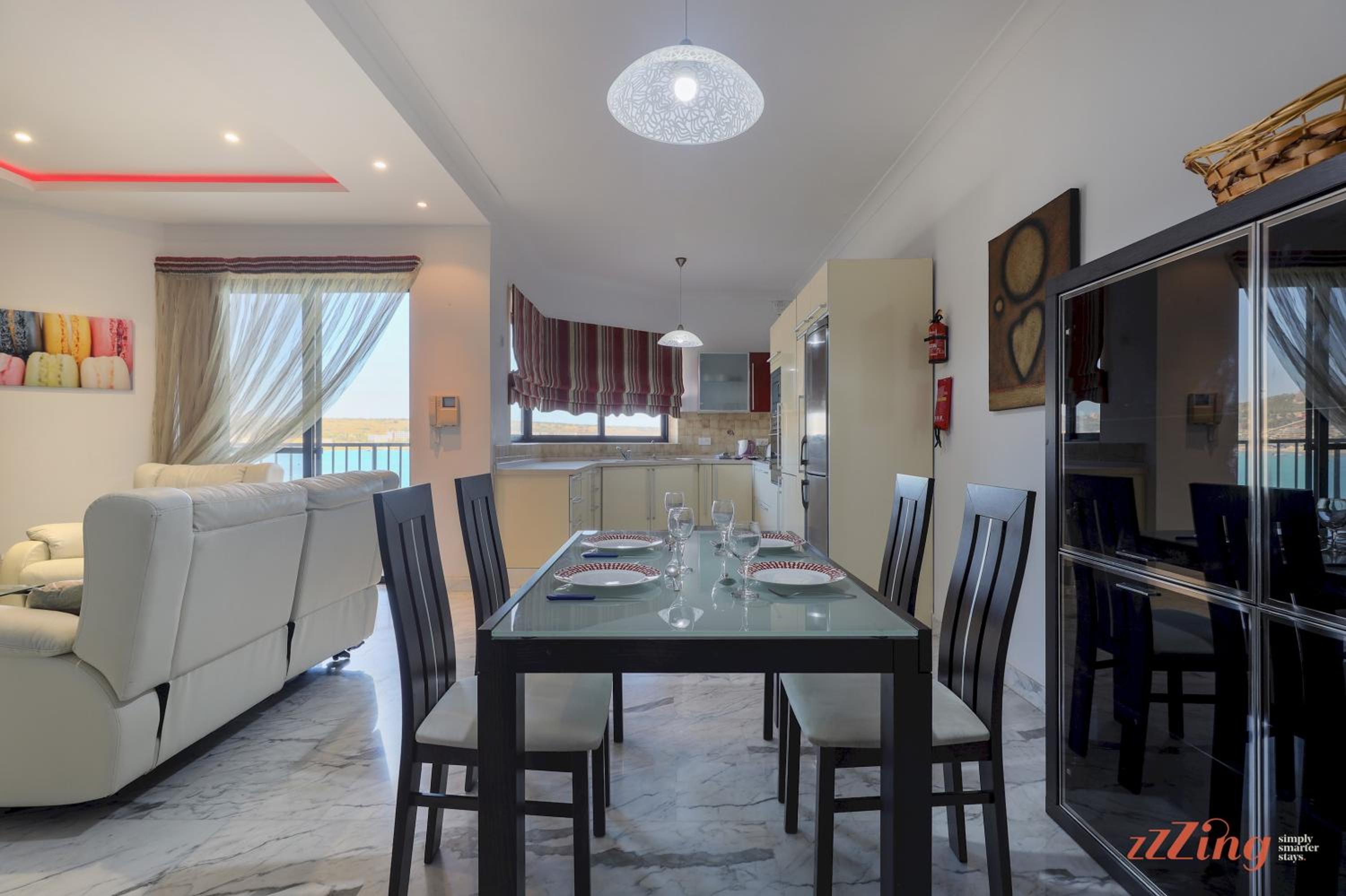 Beachfront 2BR Holiday Home in Mellieha Seashore