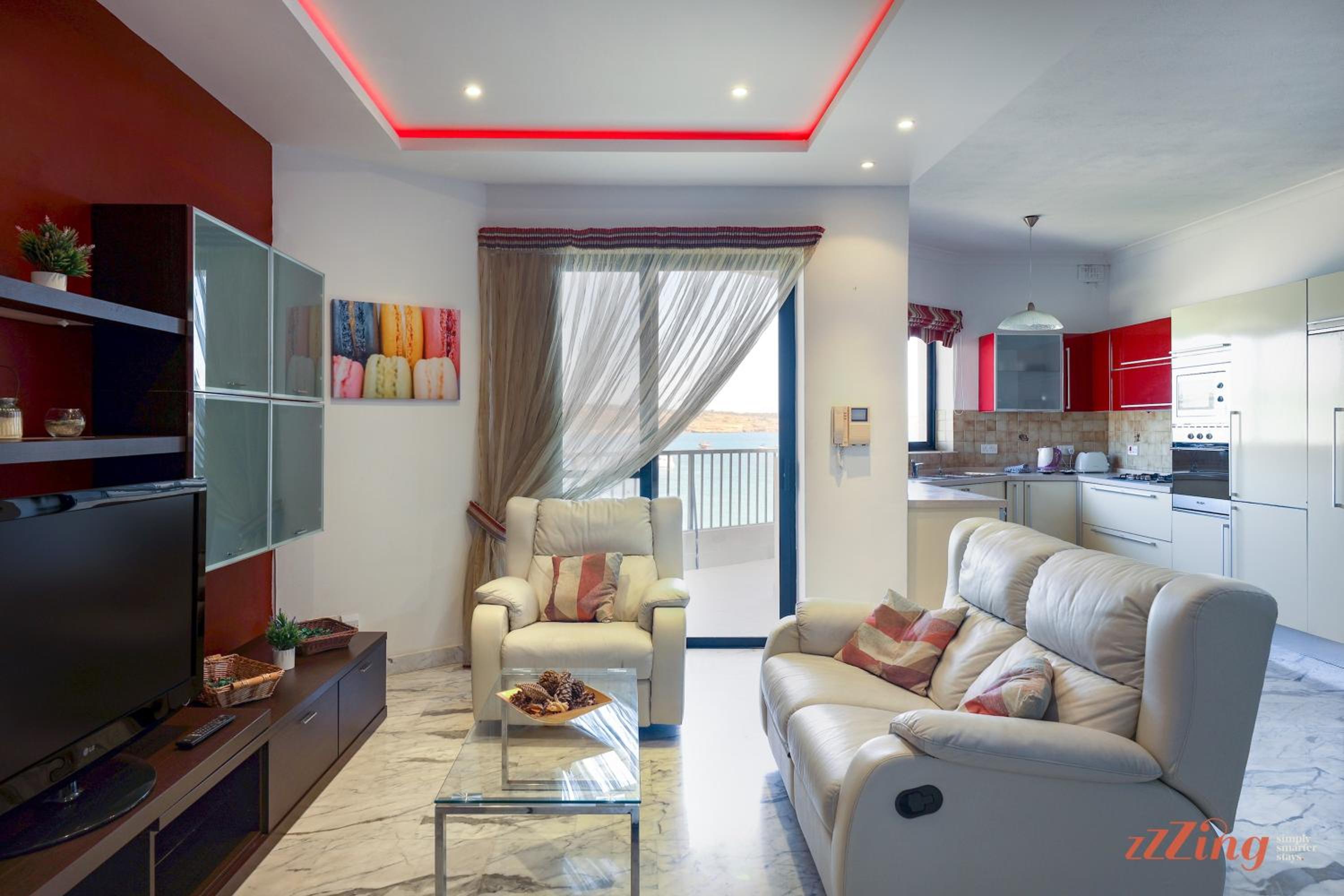 Beachfront 2 Bedroom Holiday Home photo 5