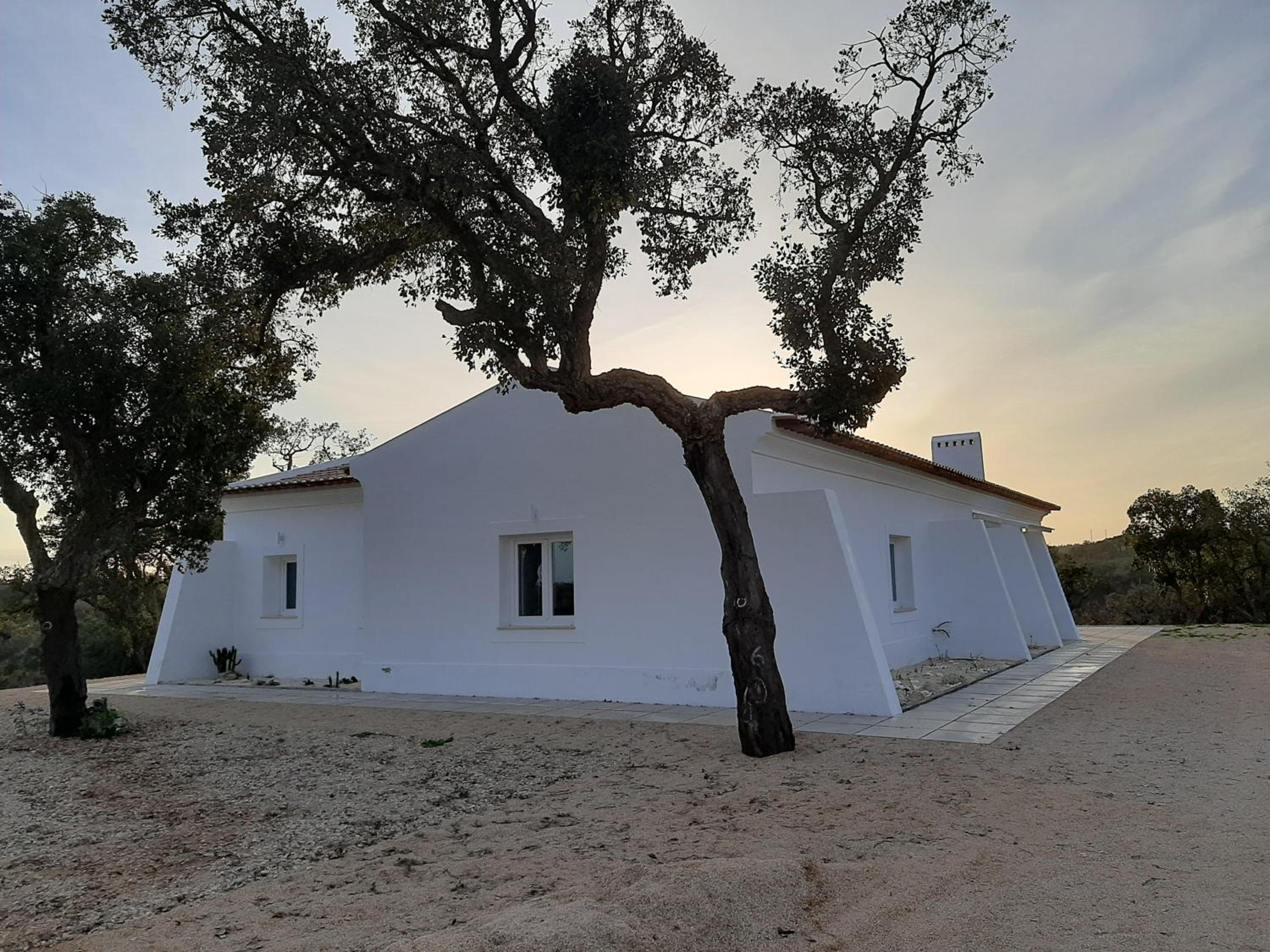 Hotel Monte Vale Manhãs by Hi Alentejo - Image 1