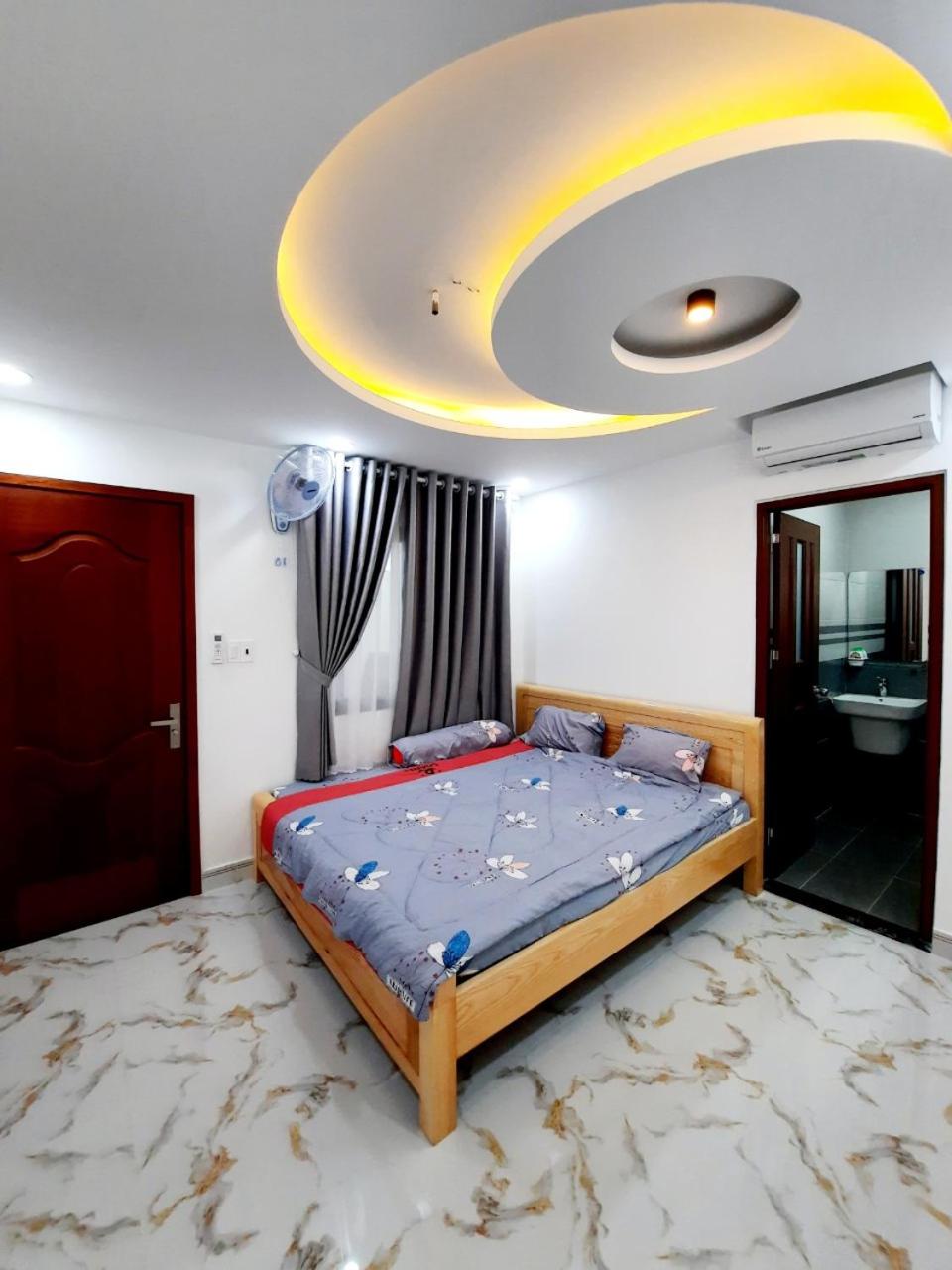 MM's House