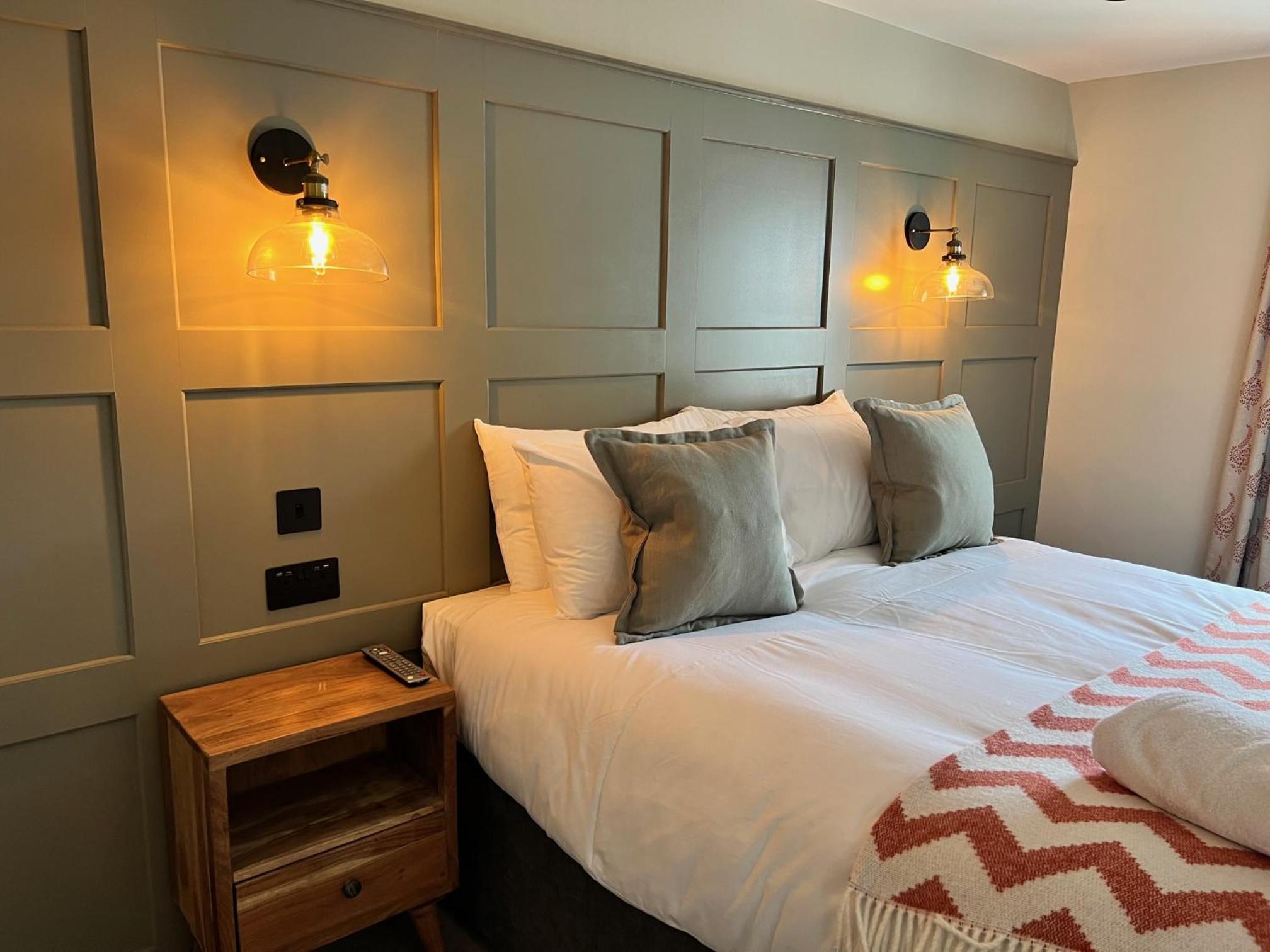 Woodstock Vacations - The Punchbowl Inn - Property Image 11