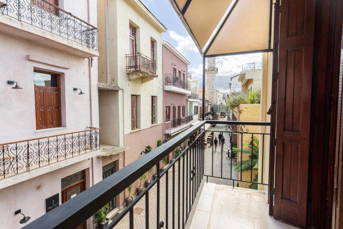 Nina's Central Apartment view 2