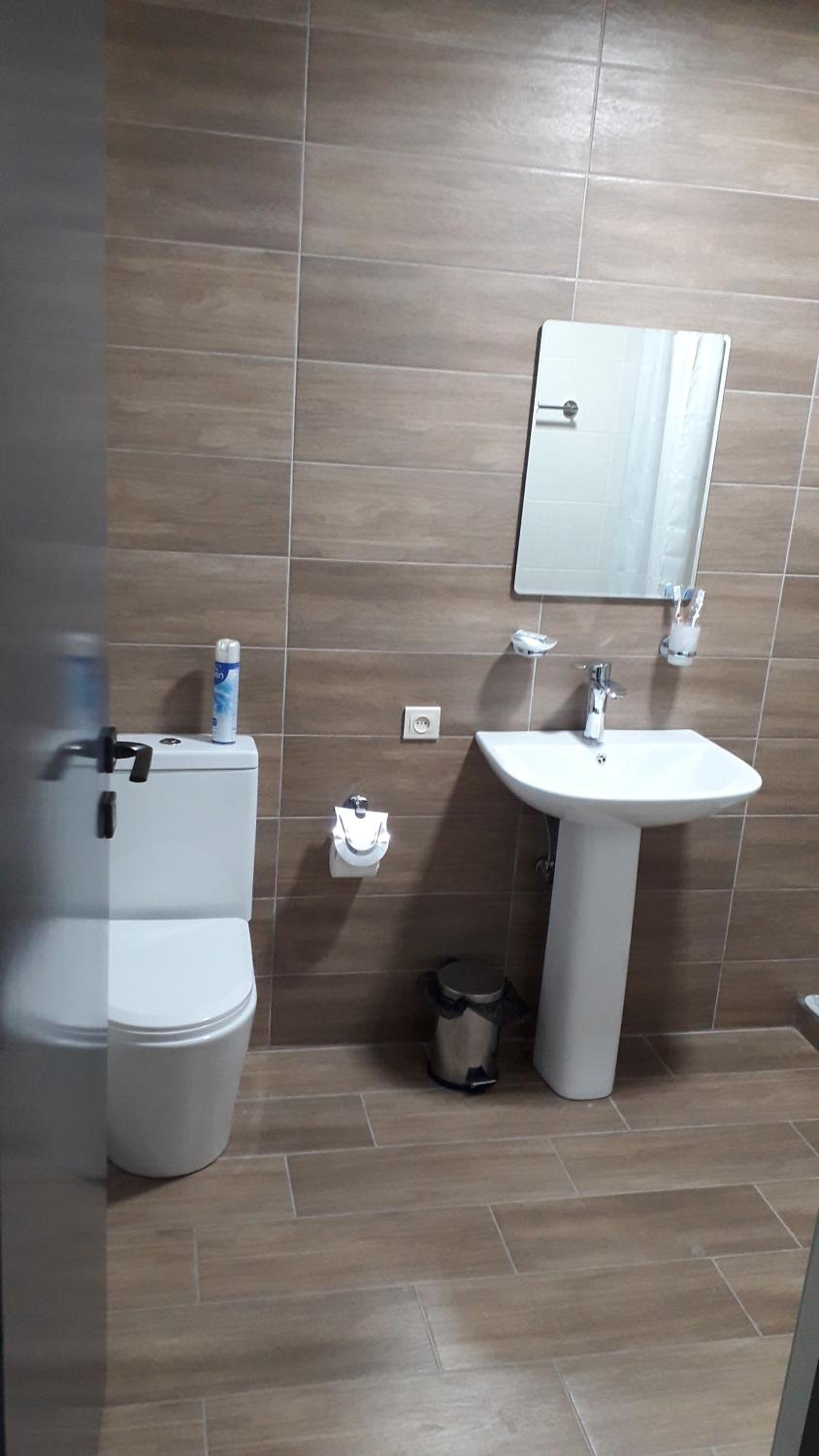 Kaghni Hotel