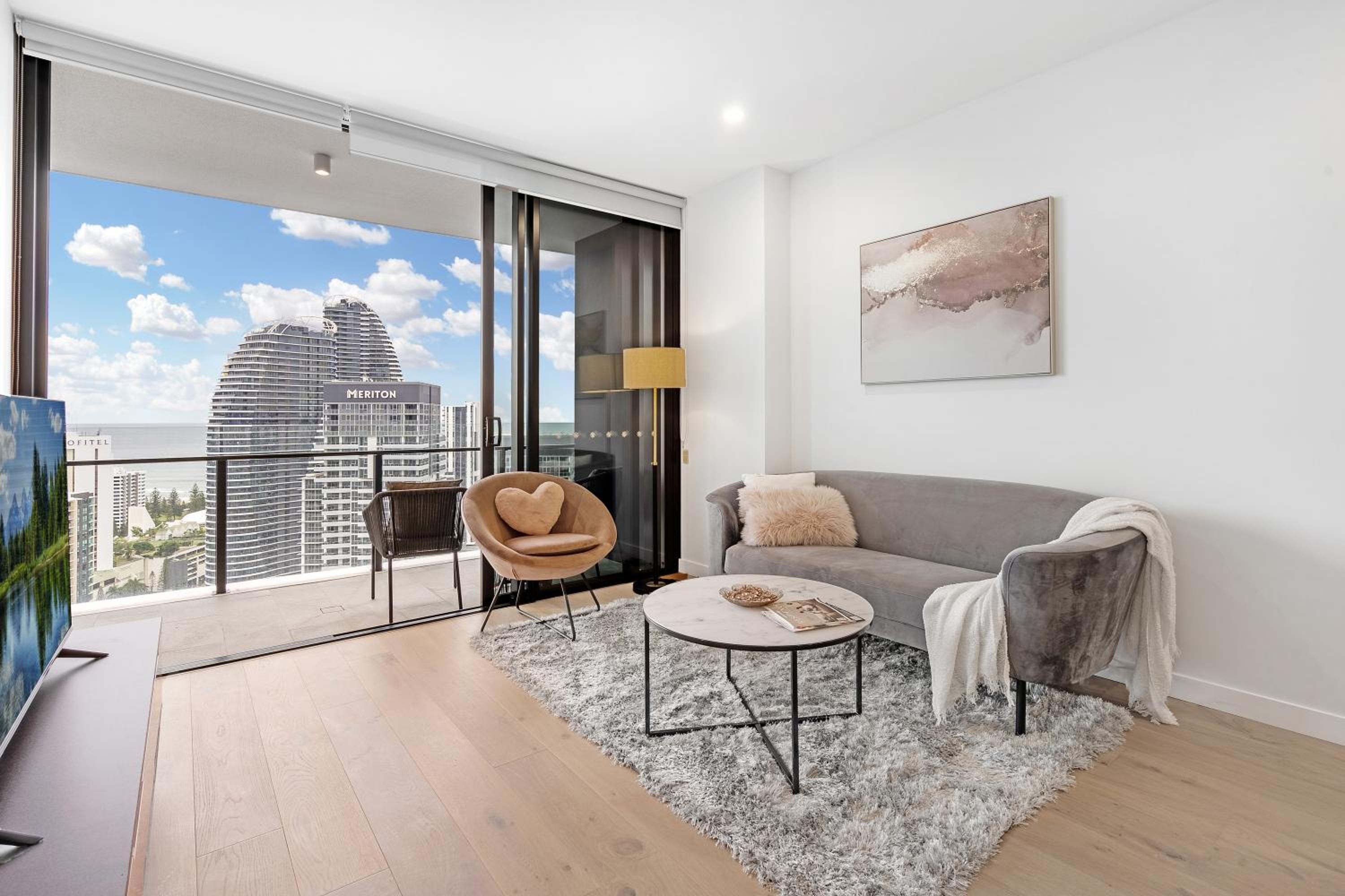 Lamour Ocean View Apartment II in Casino Broadbeach - free parking-195cm view 5