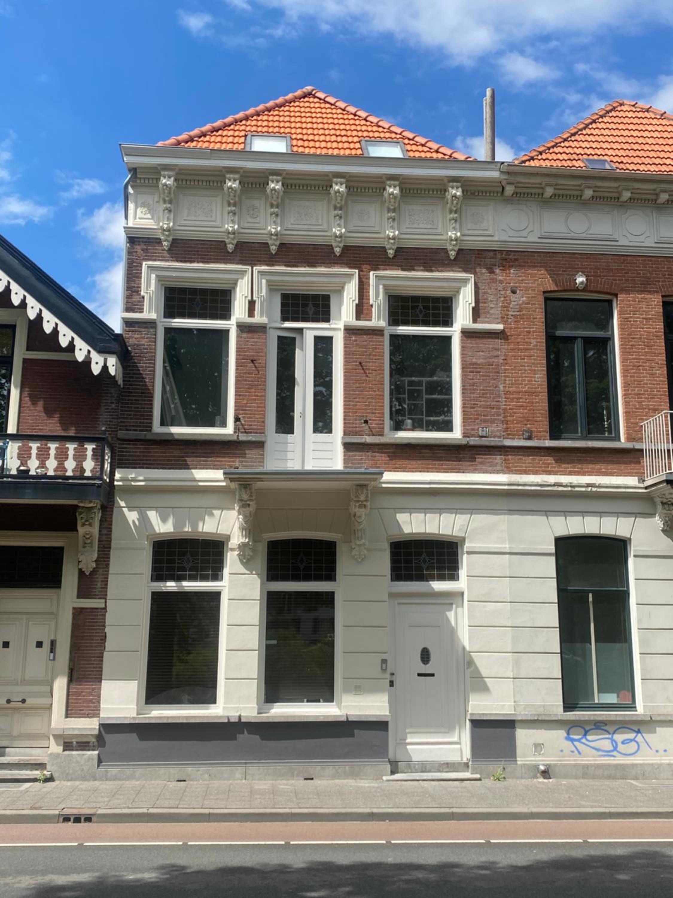 D10 Apartments