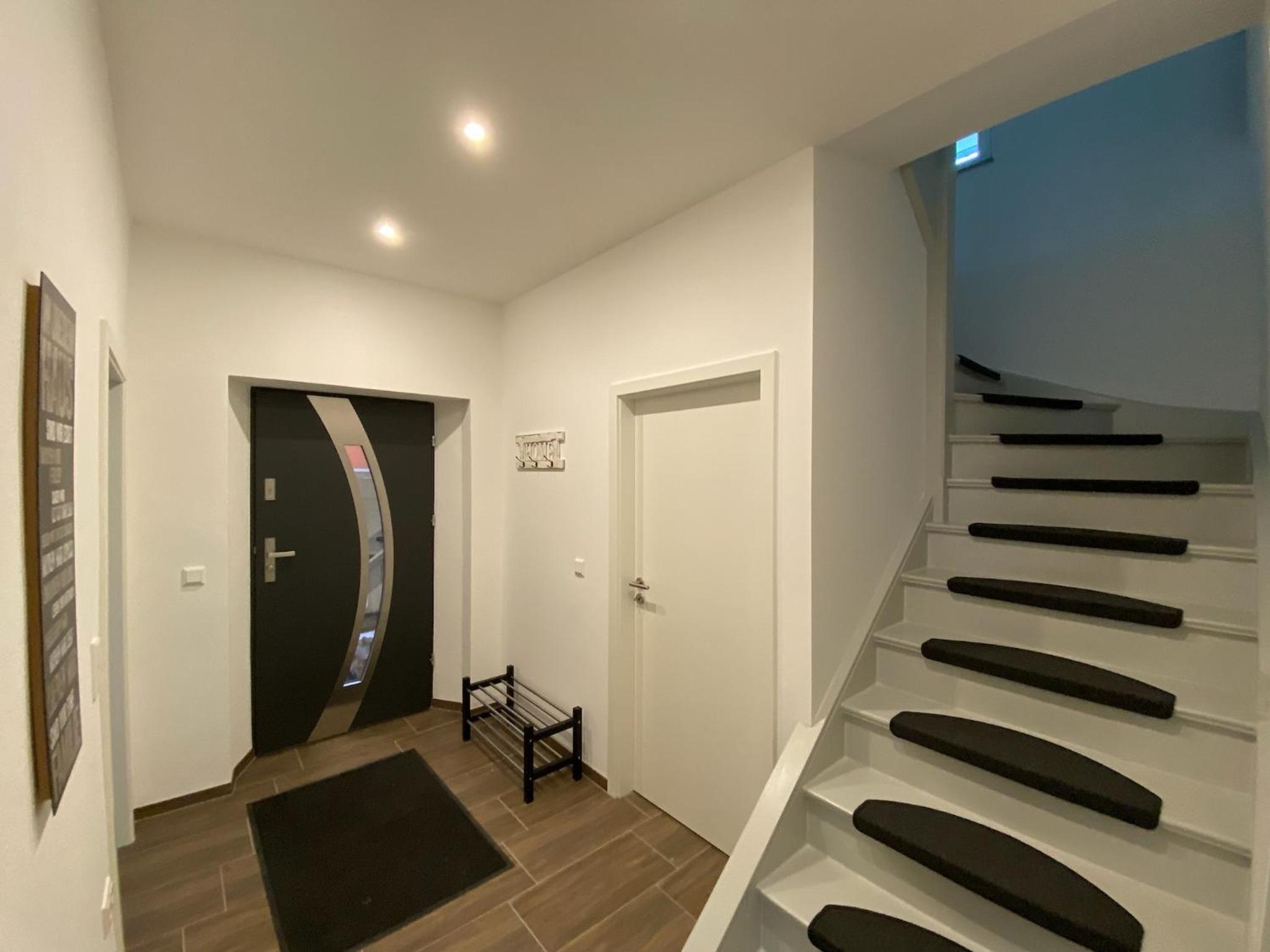 Ferienhaus Bimmelbahn 2 - Familienferienhaus 100 m am Dampflokbahnhof Sauna Trampolin Spielezimmer