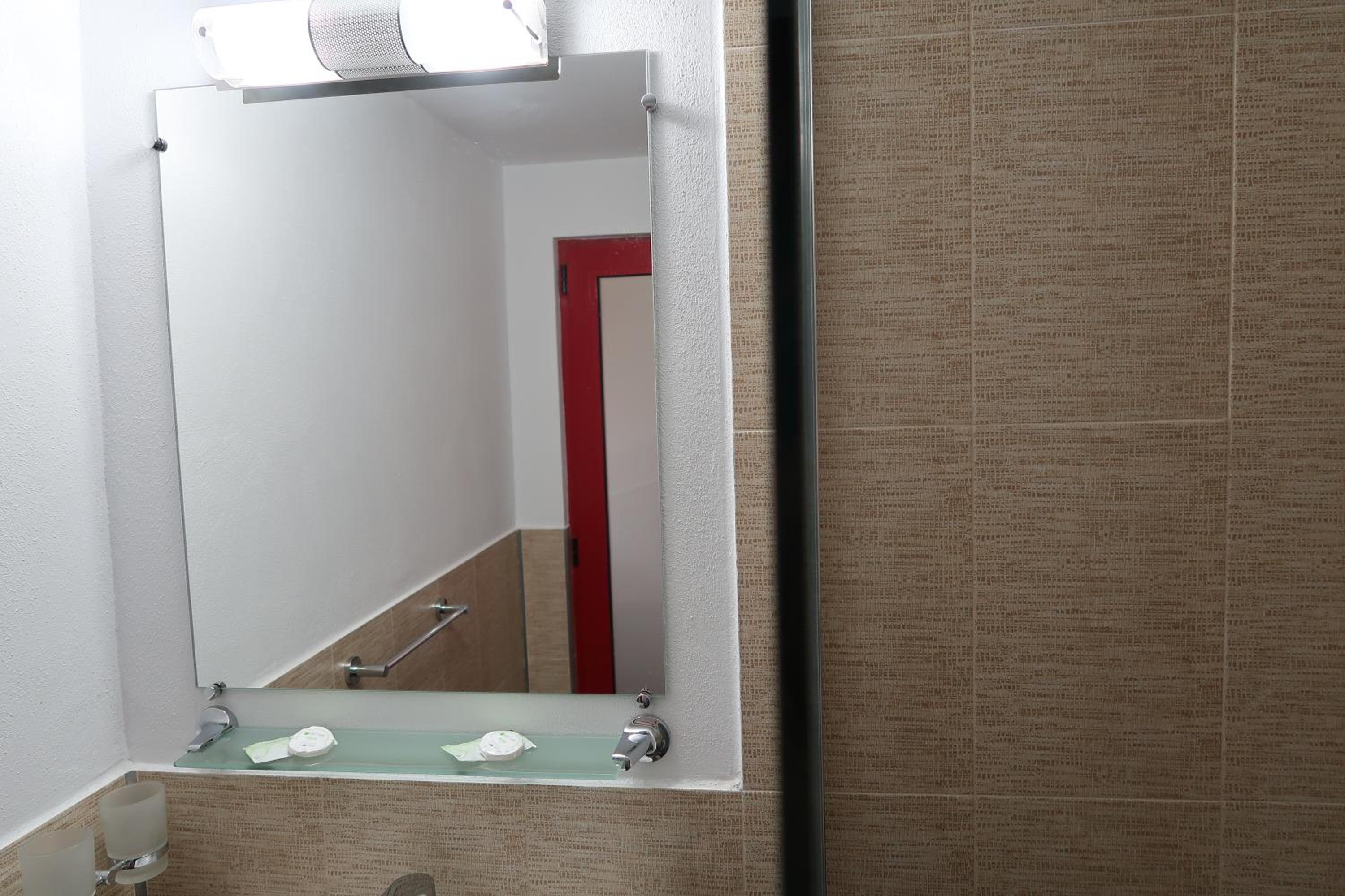 Photo 41