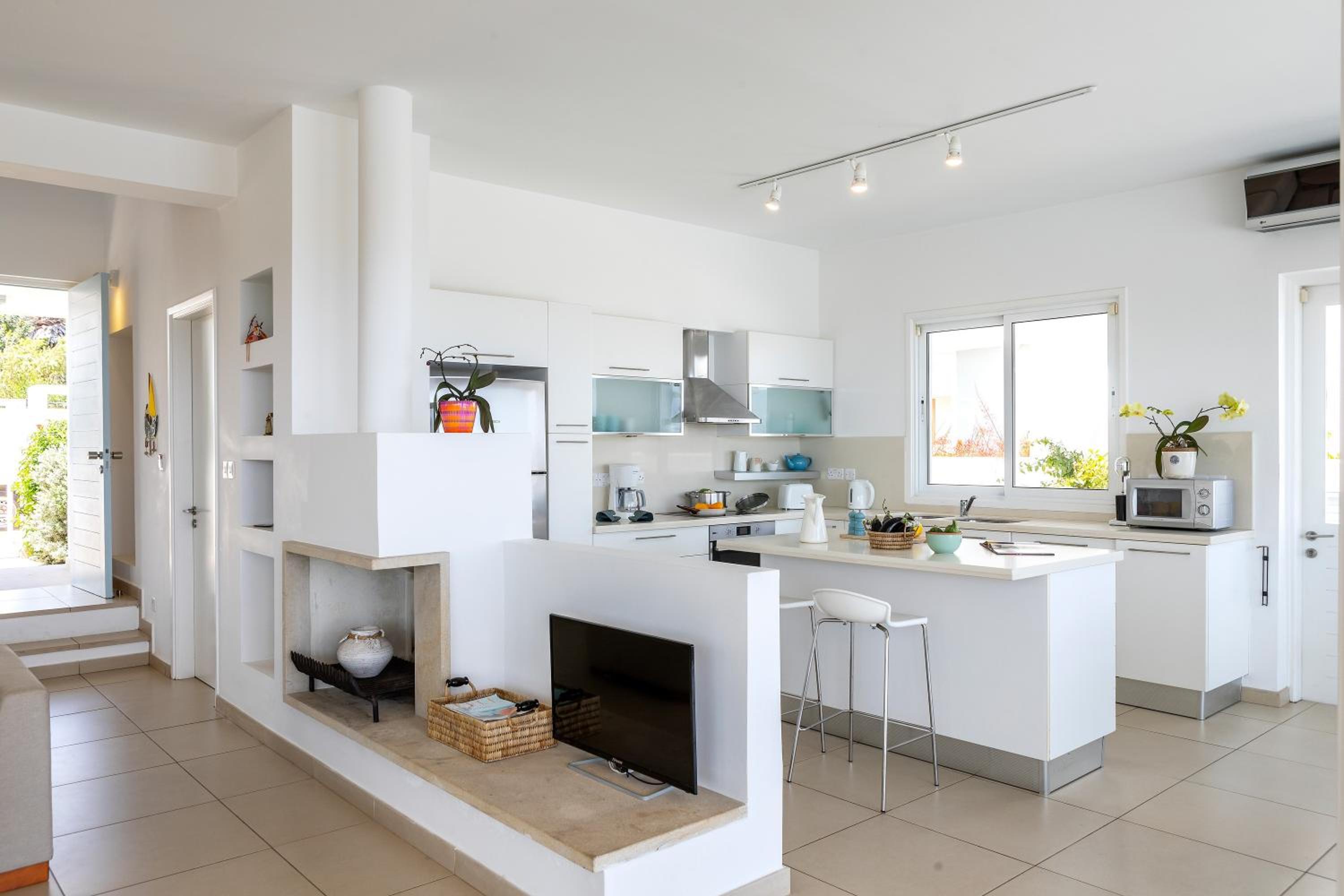 Protaras Beachfront Villa Alia