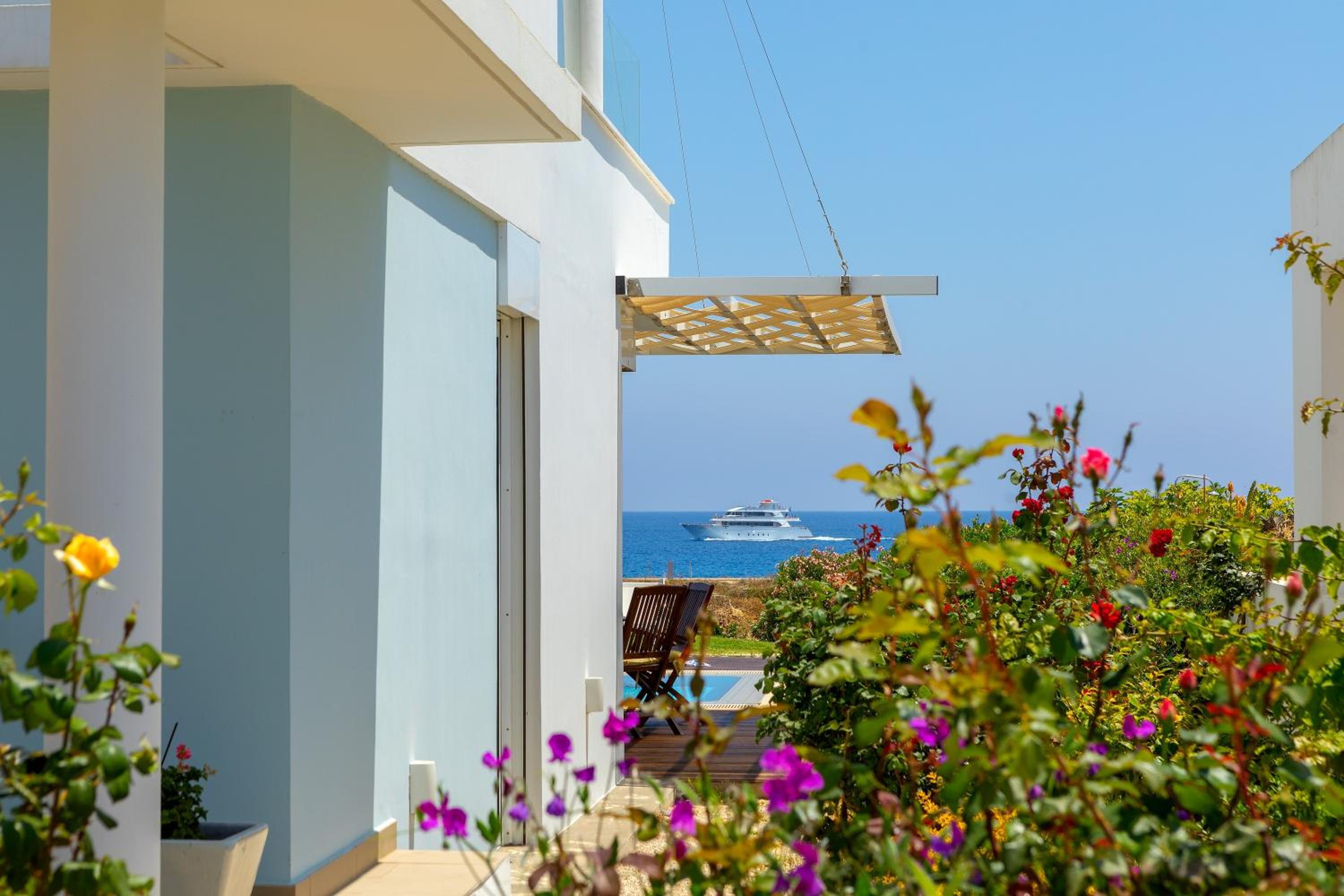 Protaras Beachfront Villa Alia