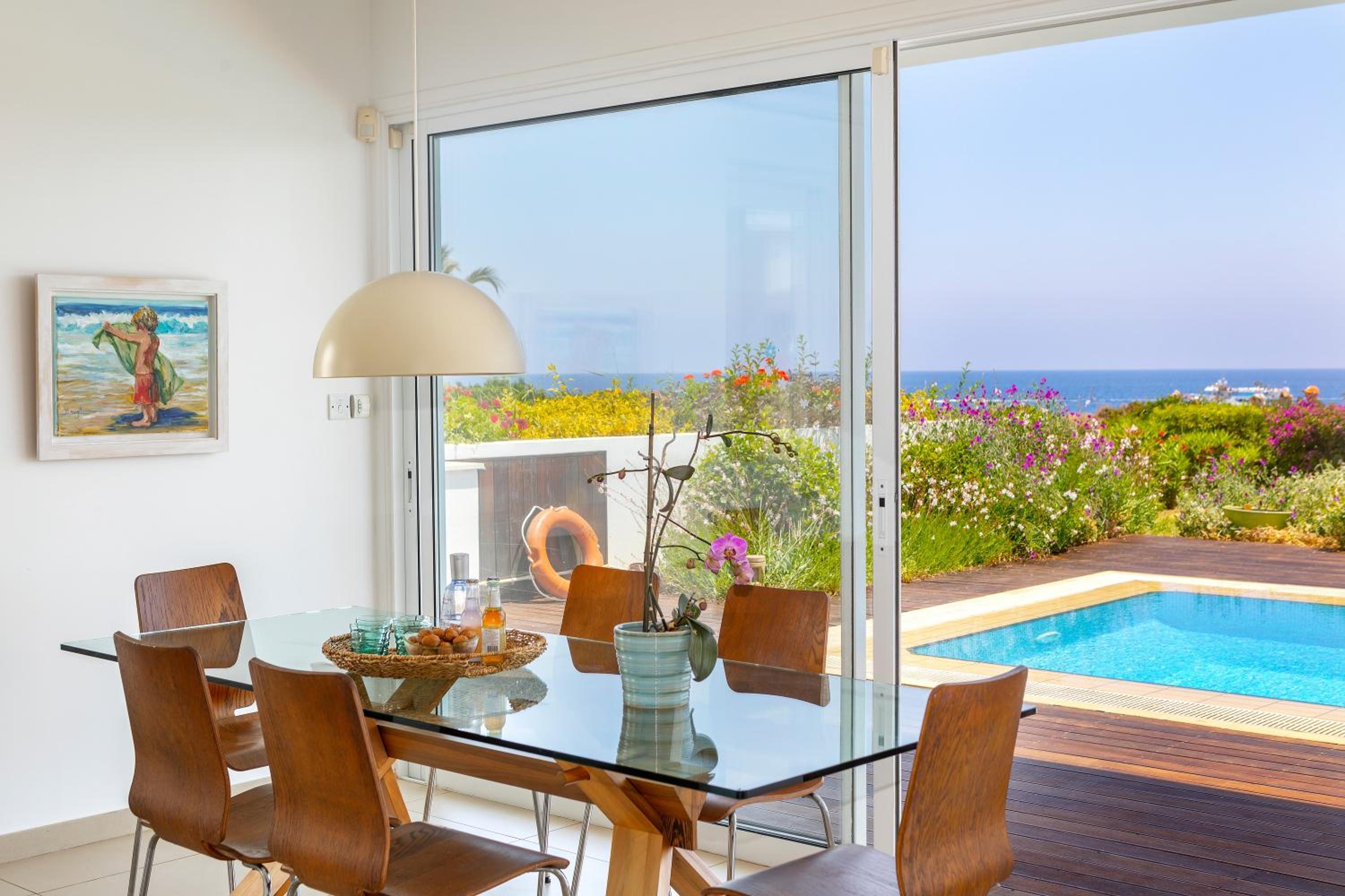 Protaras Beachfront Villa Alia
