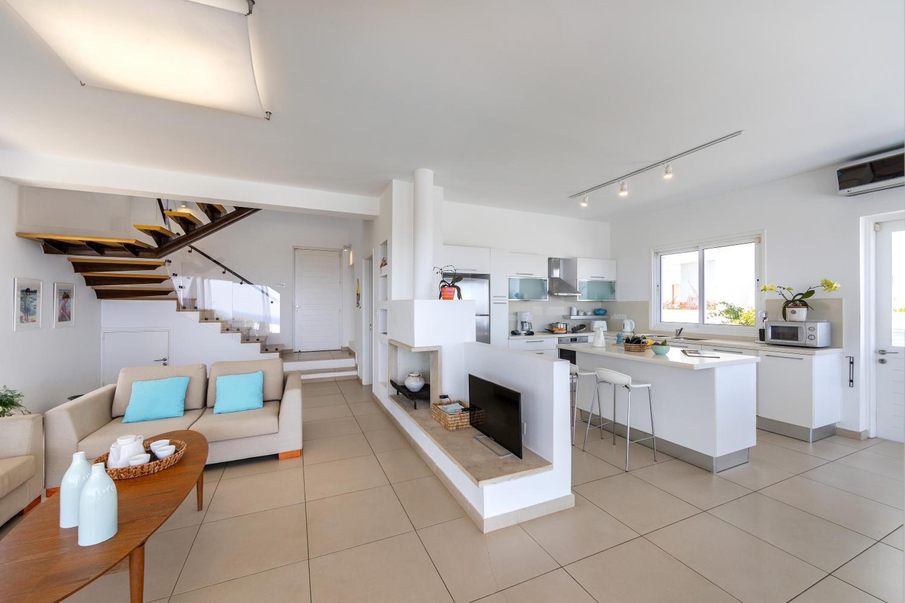 Protaras Beachfront Villa Alia