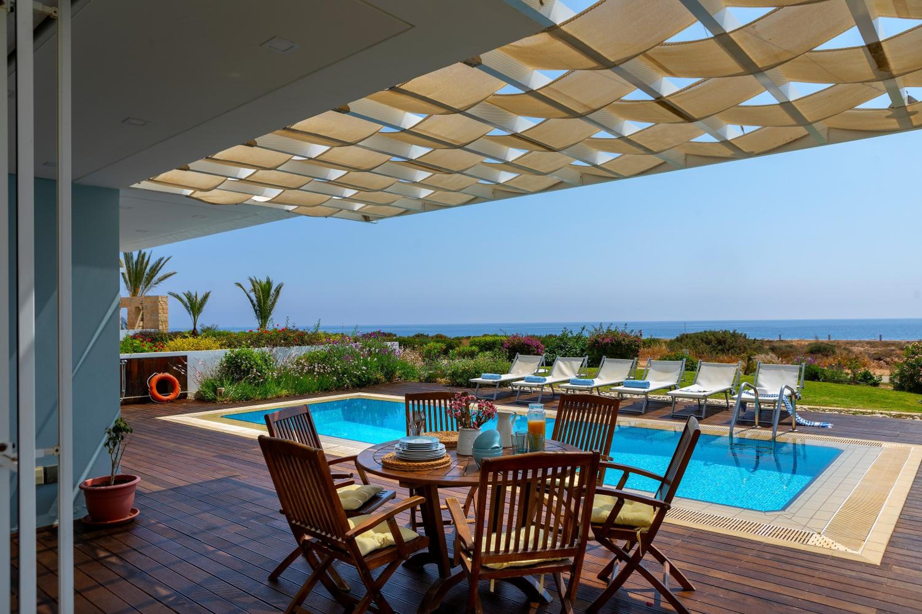 Protaras Beachfront Villa Alia