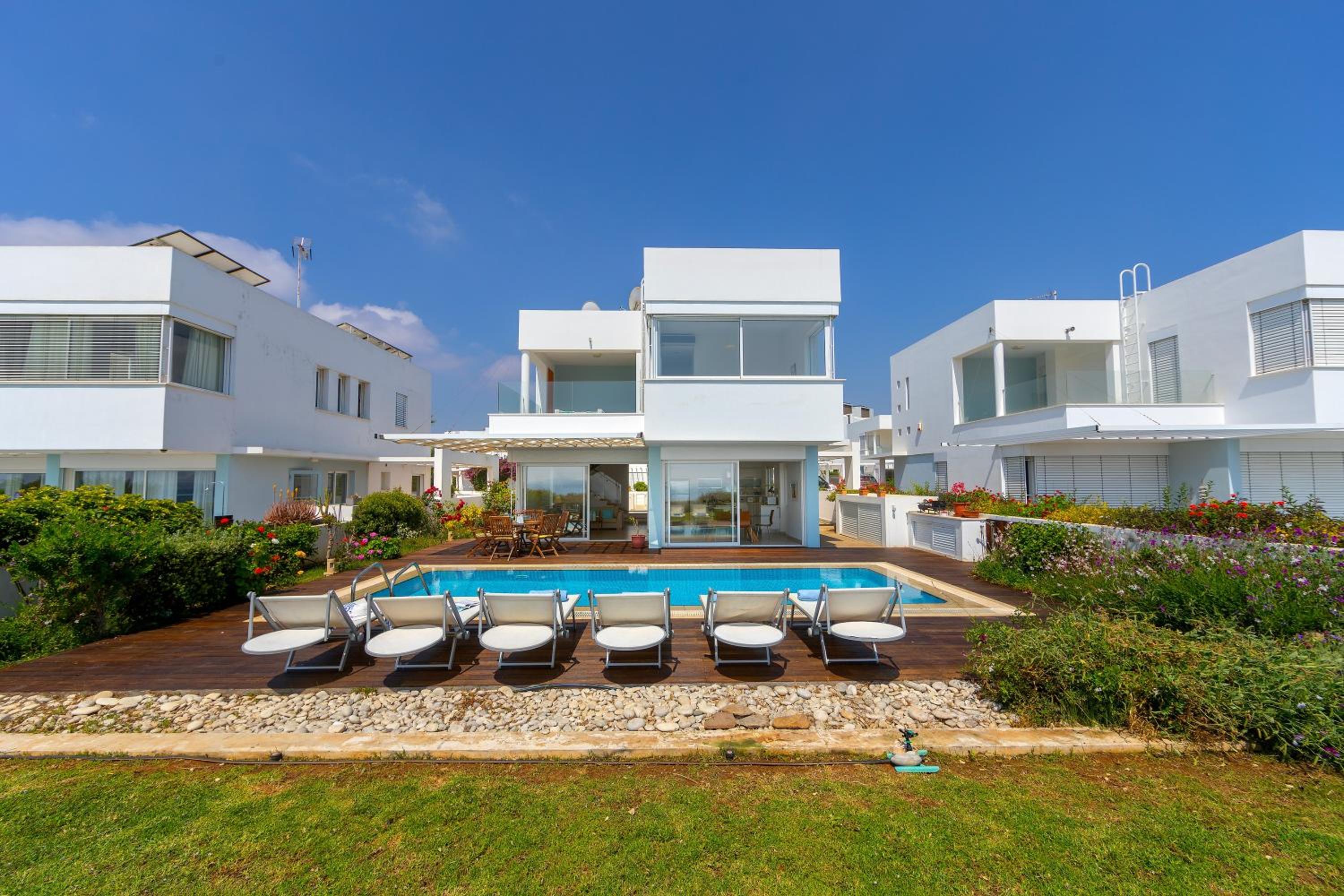 Protaras Beachfront Villa Alia