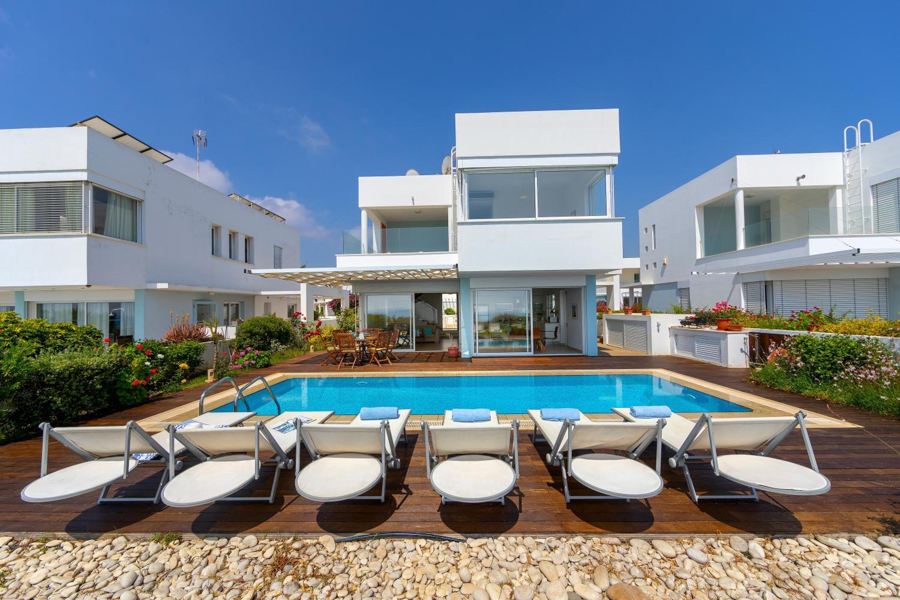 Protaras Beachfront Villa Alia