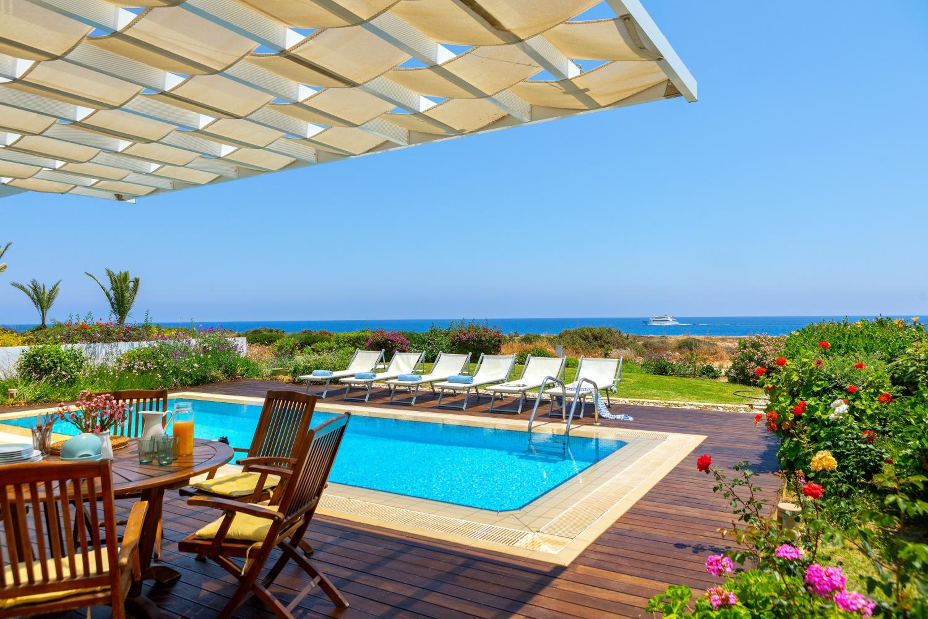 Protaras Beachfront Villa Alia