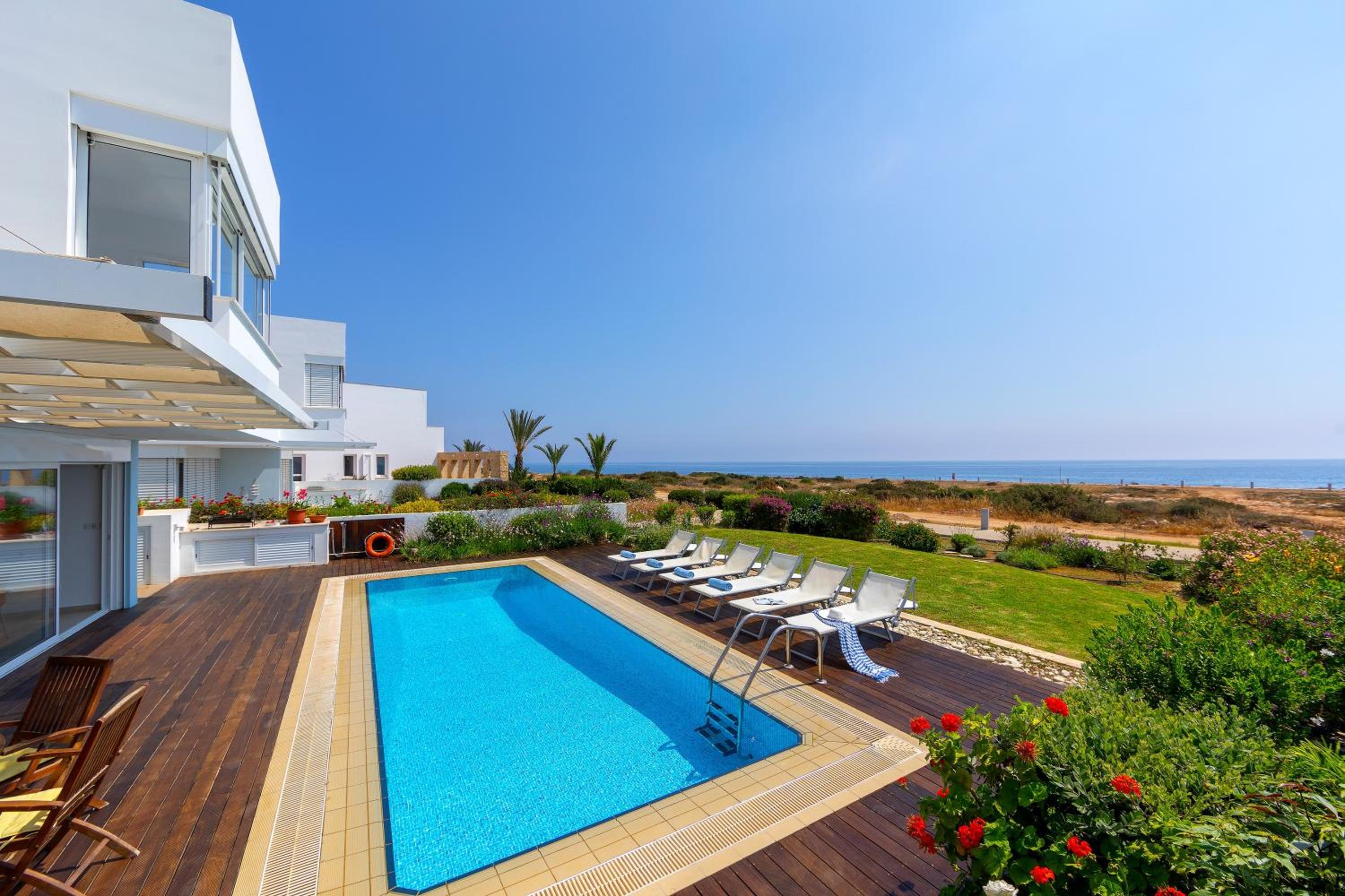 Protaras Beachfront Villa Alia