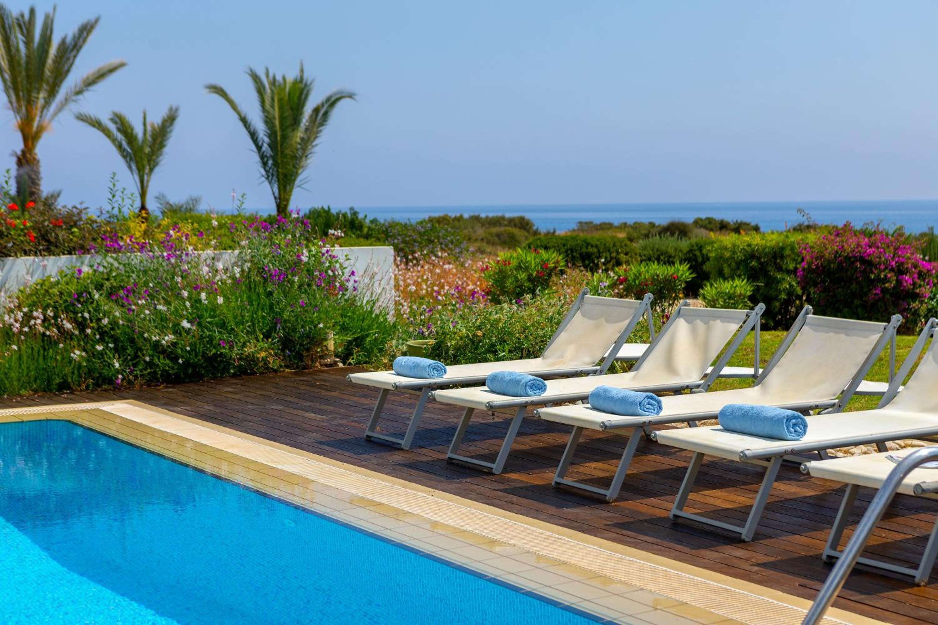 Protaras Beachfront Villa Alia
