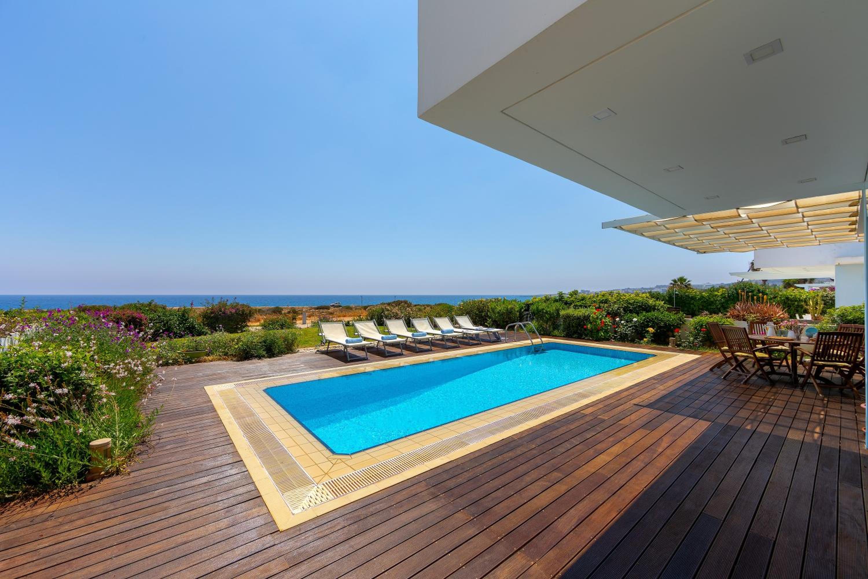Protaras Beachfront Villa Alia