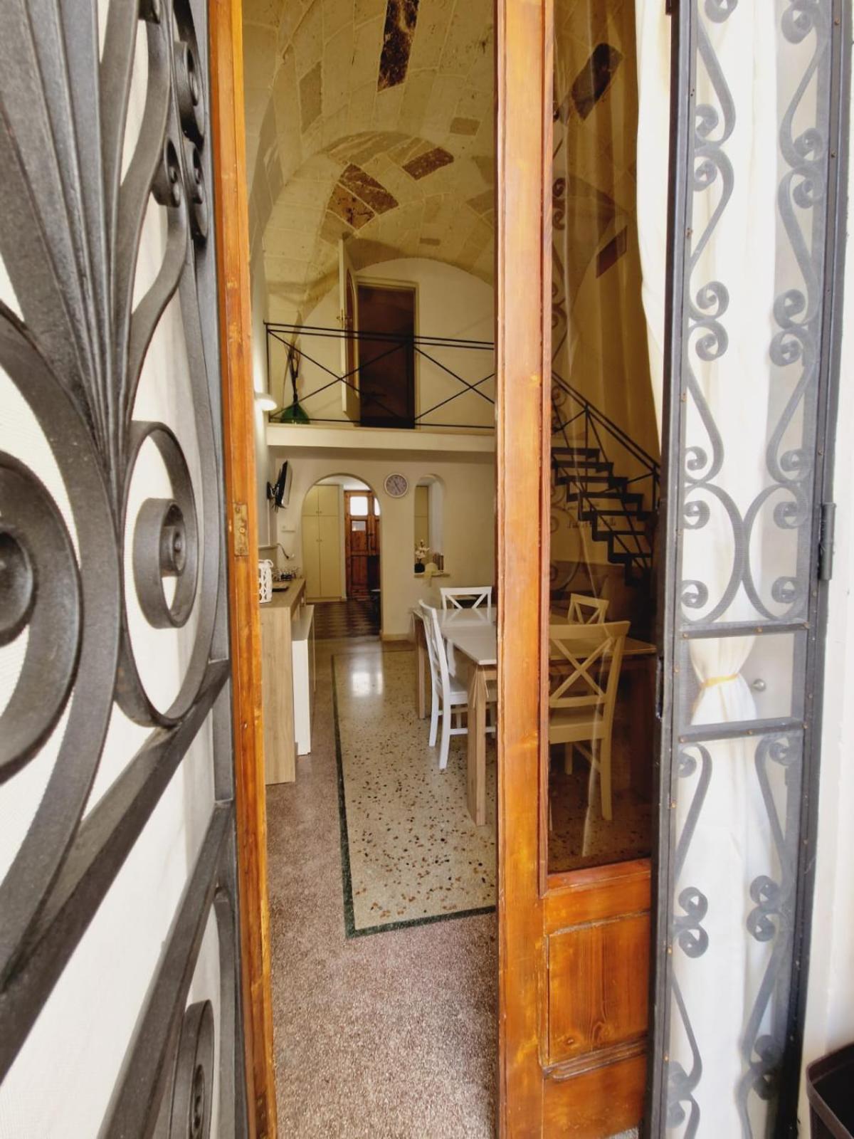 CASA DANTE deliziosa casa a due passi dal centro view 5