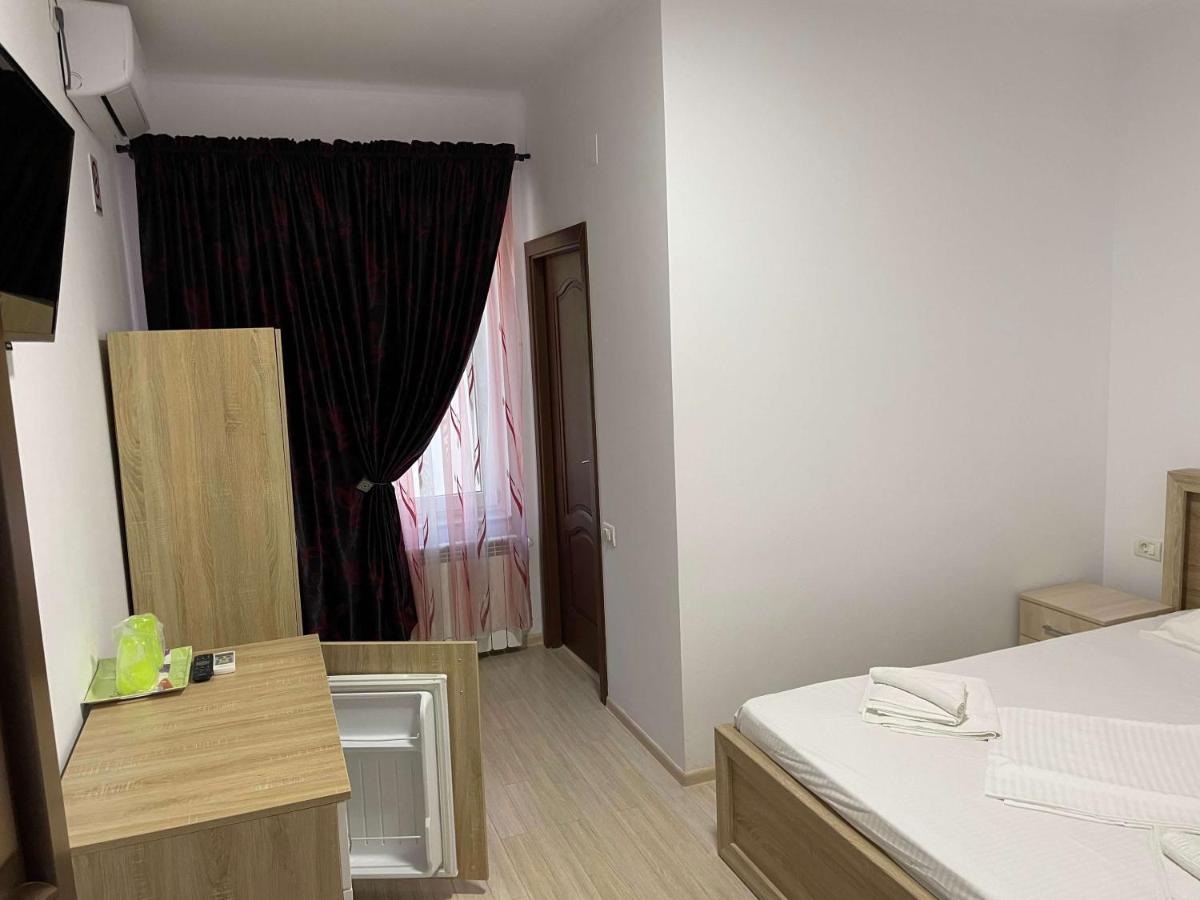 VILA REGAL Mamaia view 5