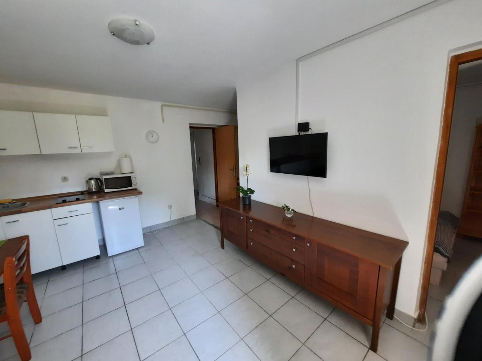 Apartment Klementina FREE PARKING view 5