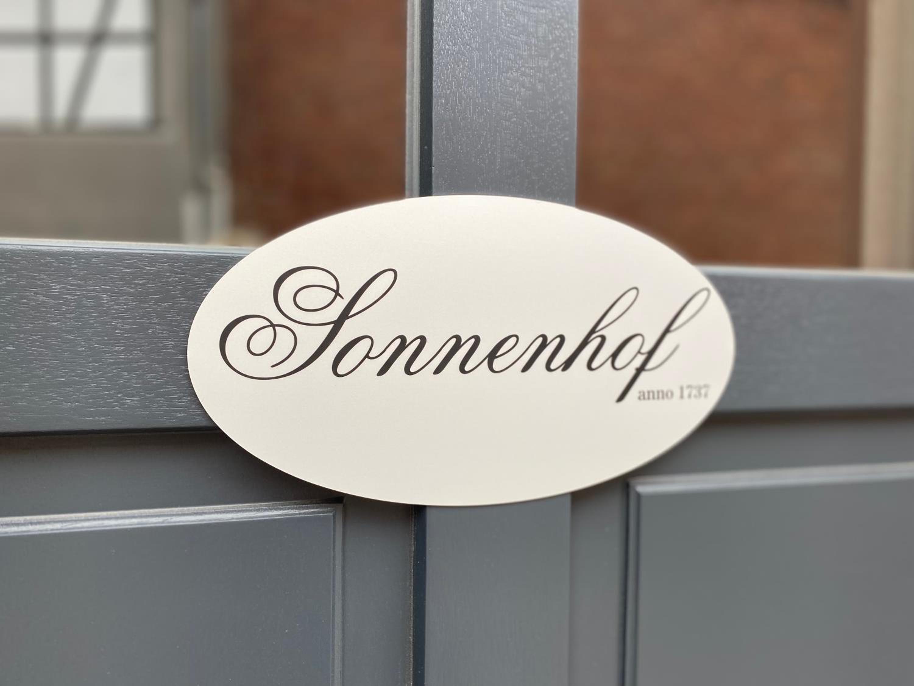 Sonnenhof 1737 - Ferienzimmer & Apartments