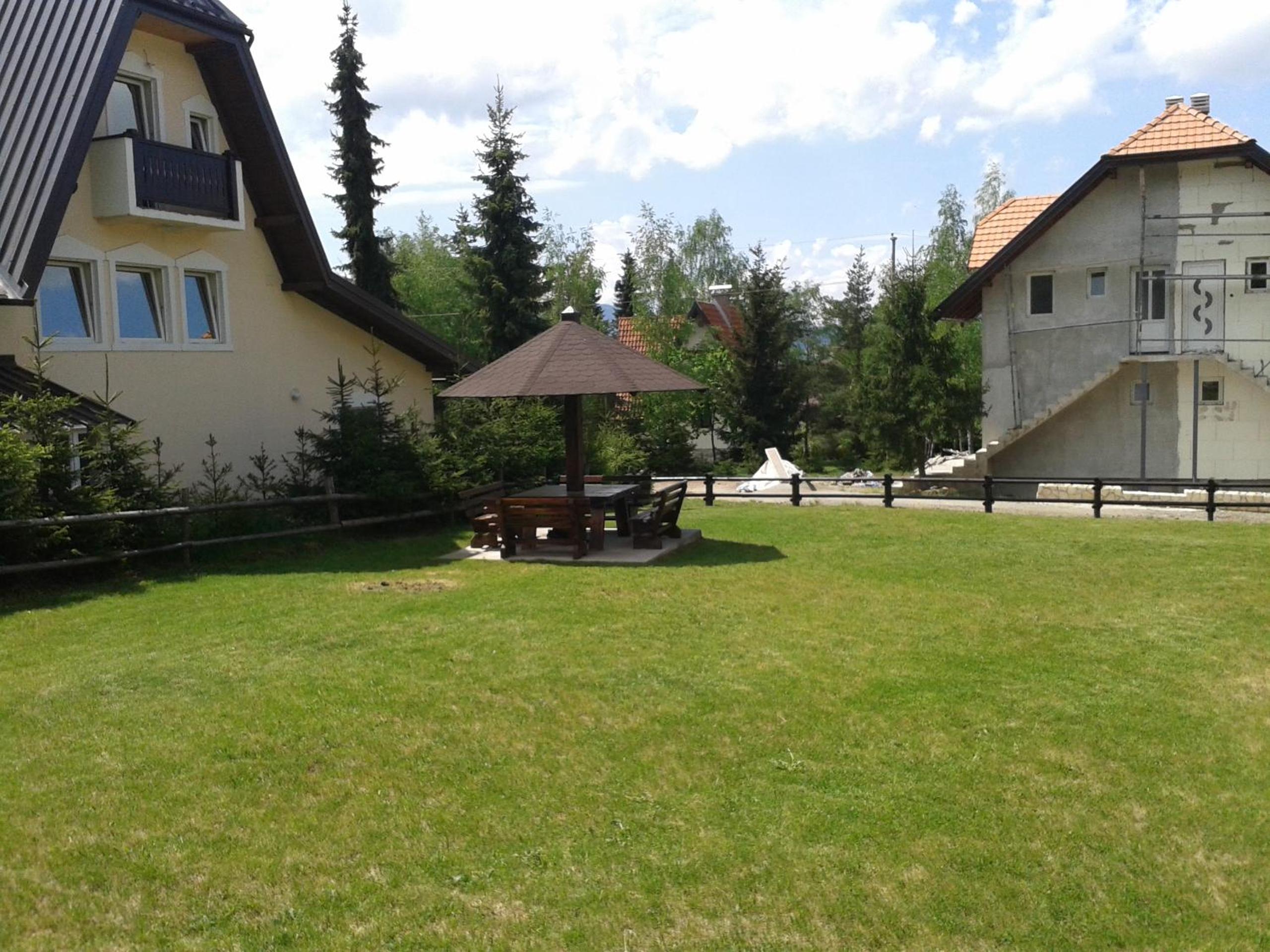 Photo 11
