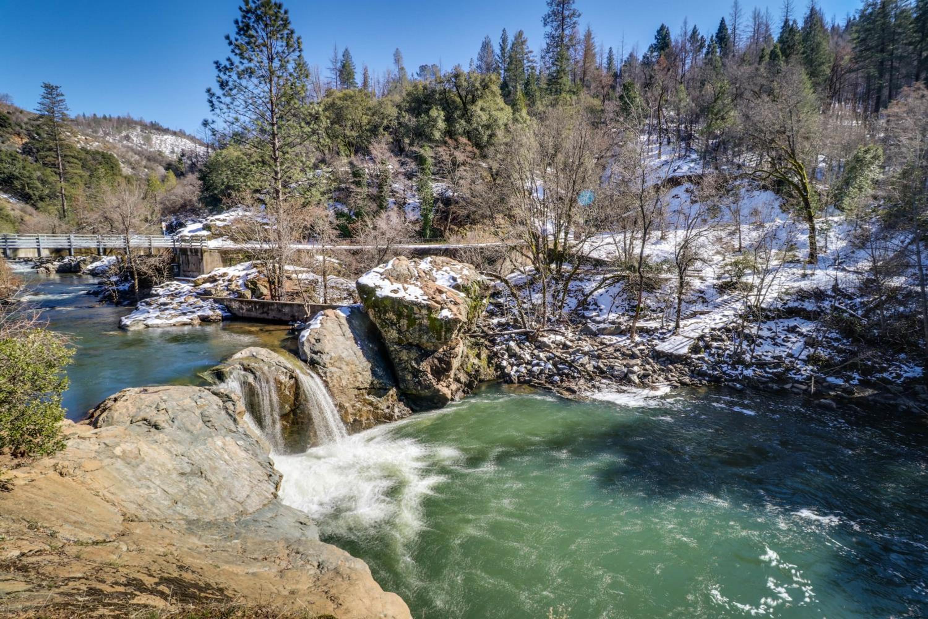 4BR Home Near Yosemite with Pool Table
