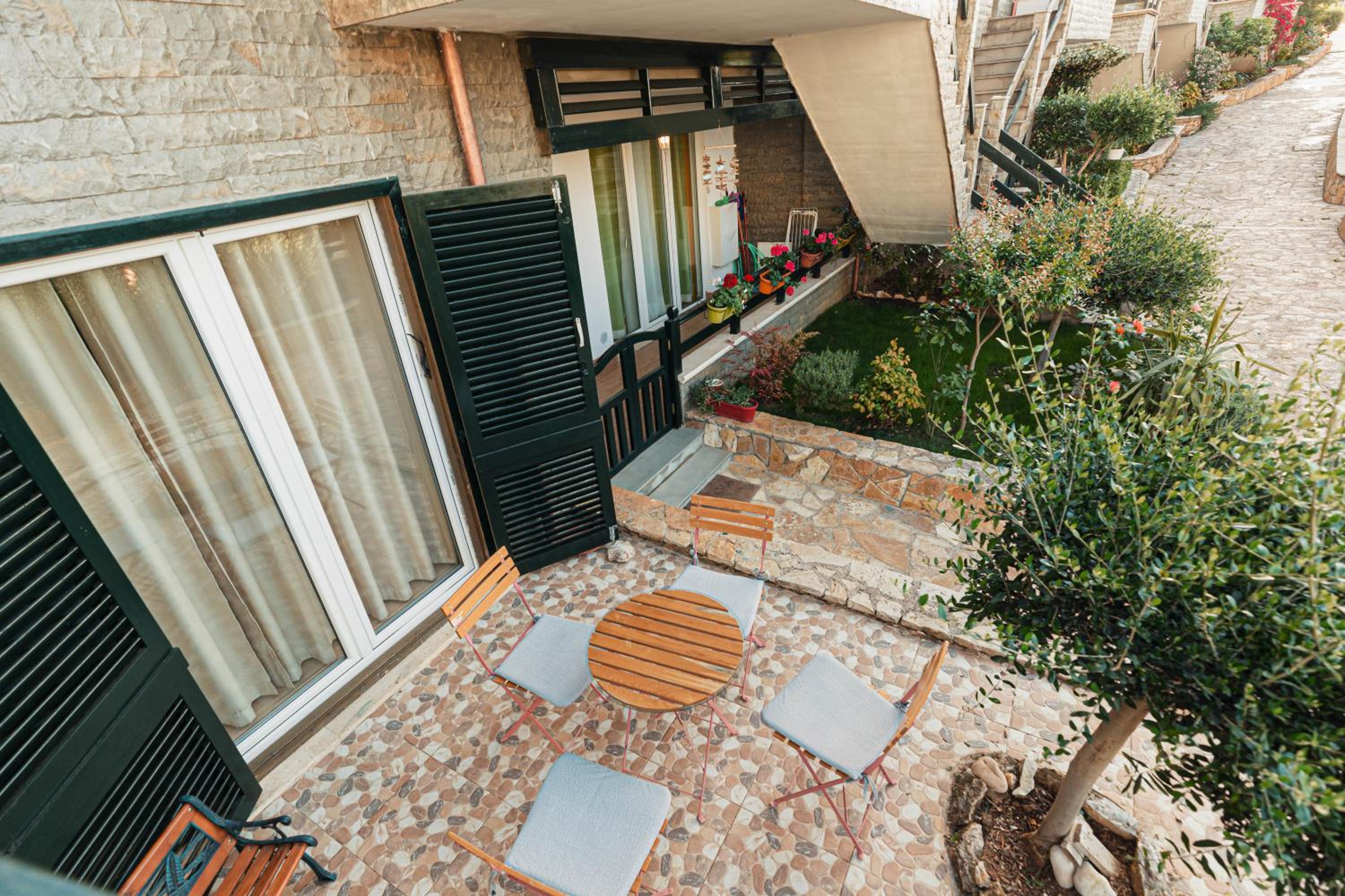 Villa Amos at Aquamarine Residence