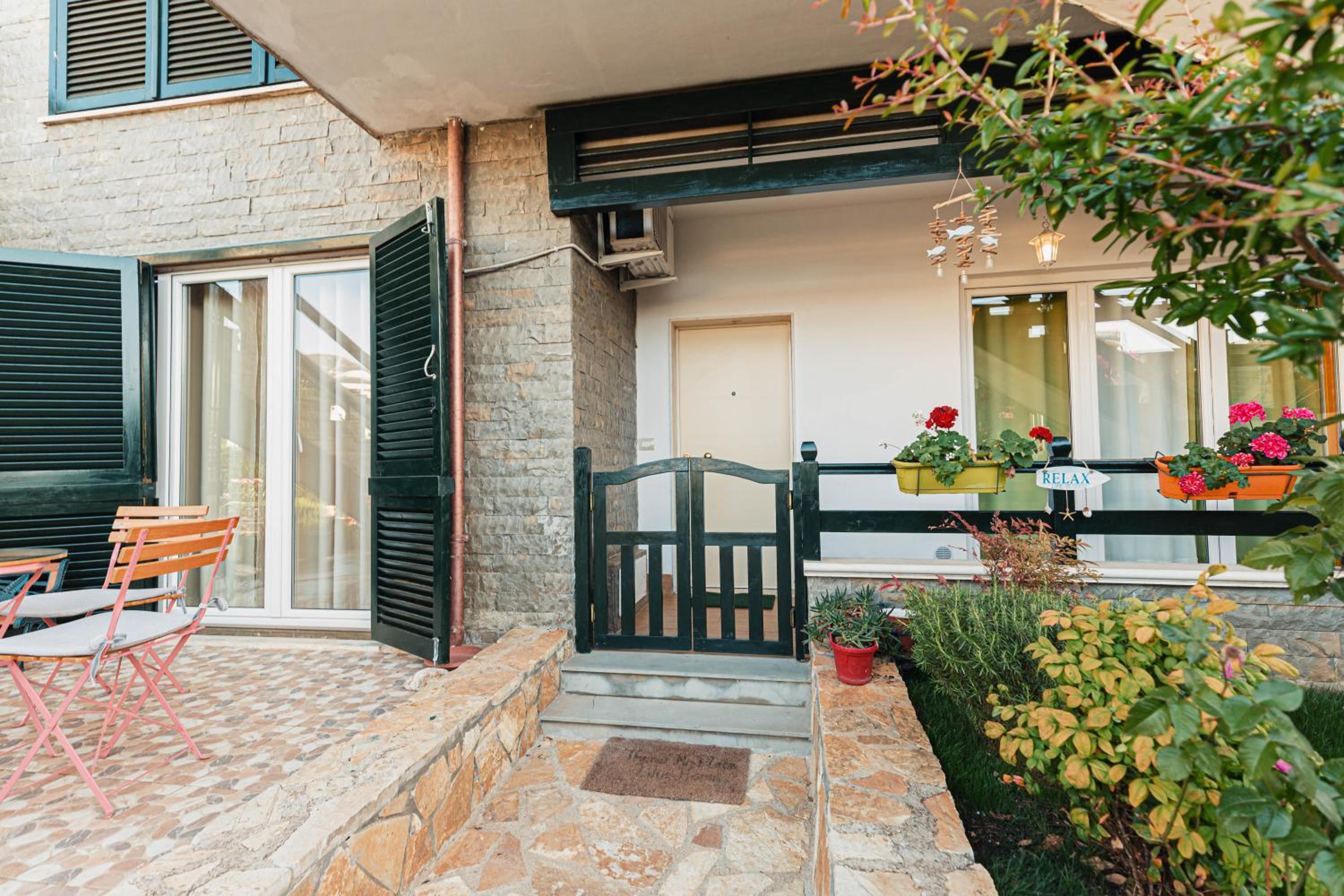 Villa Amos at Aquamarine Residence
