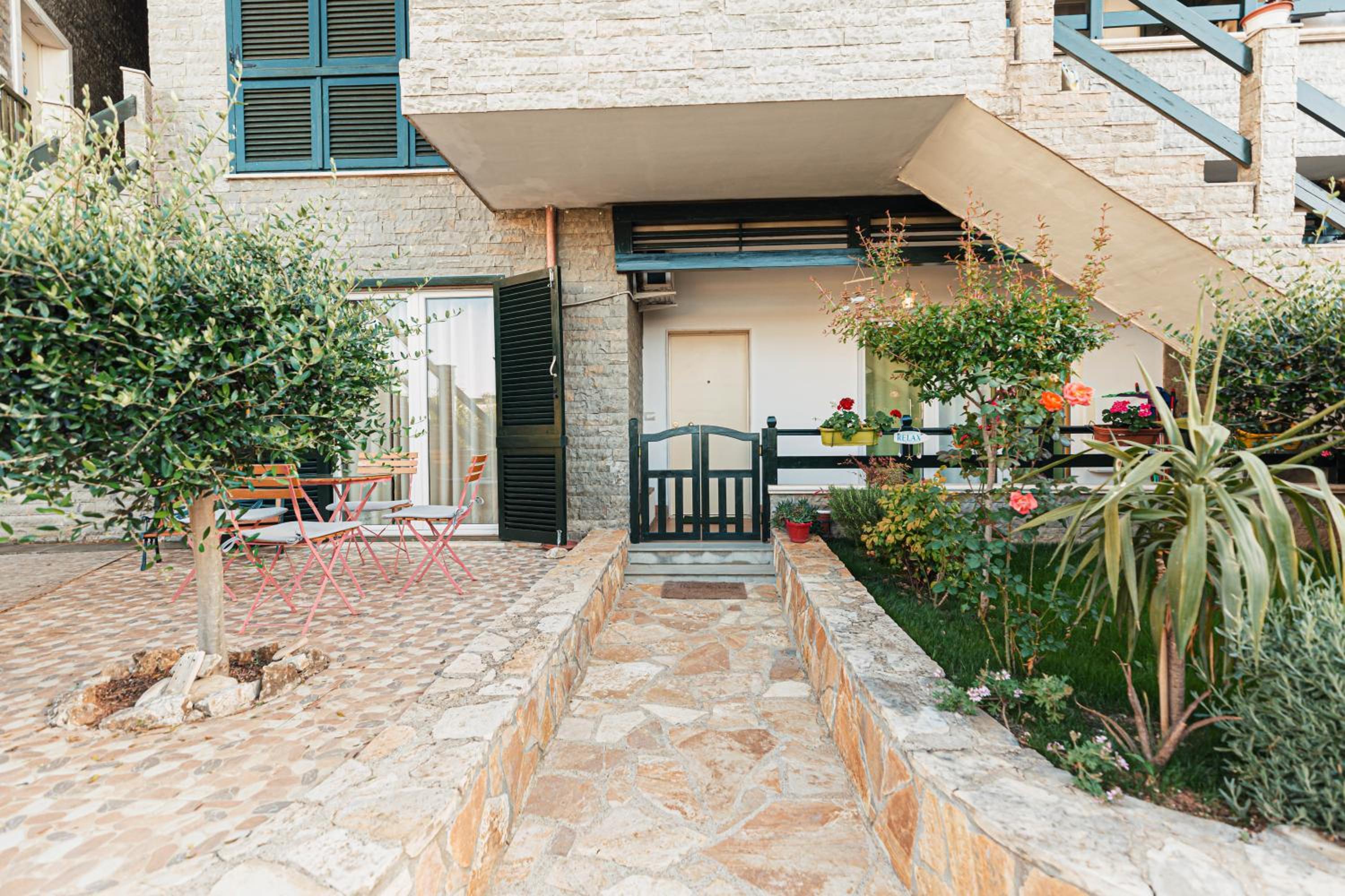 Villa Amos at Aquamarine Residence