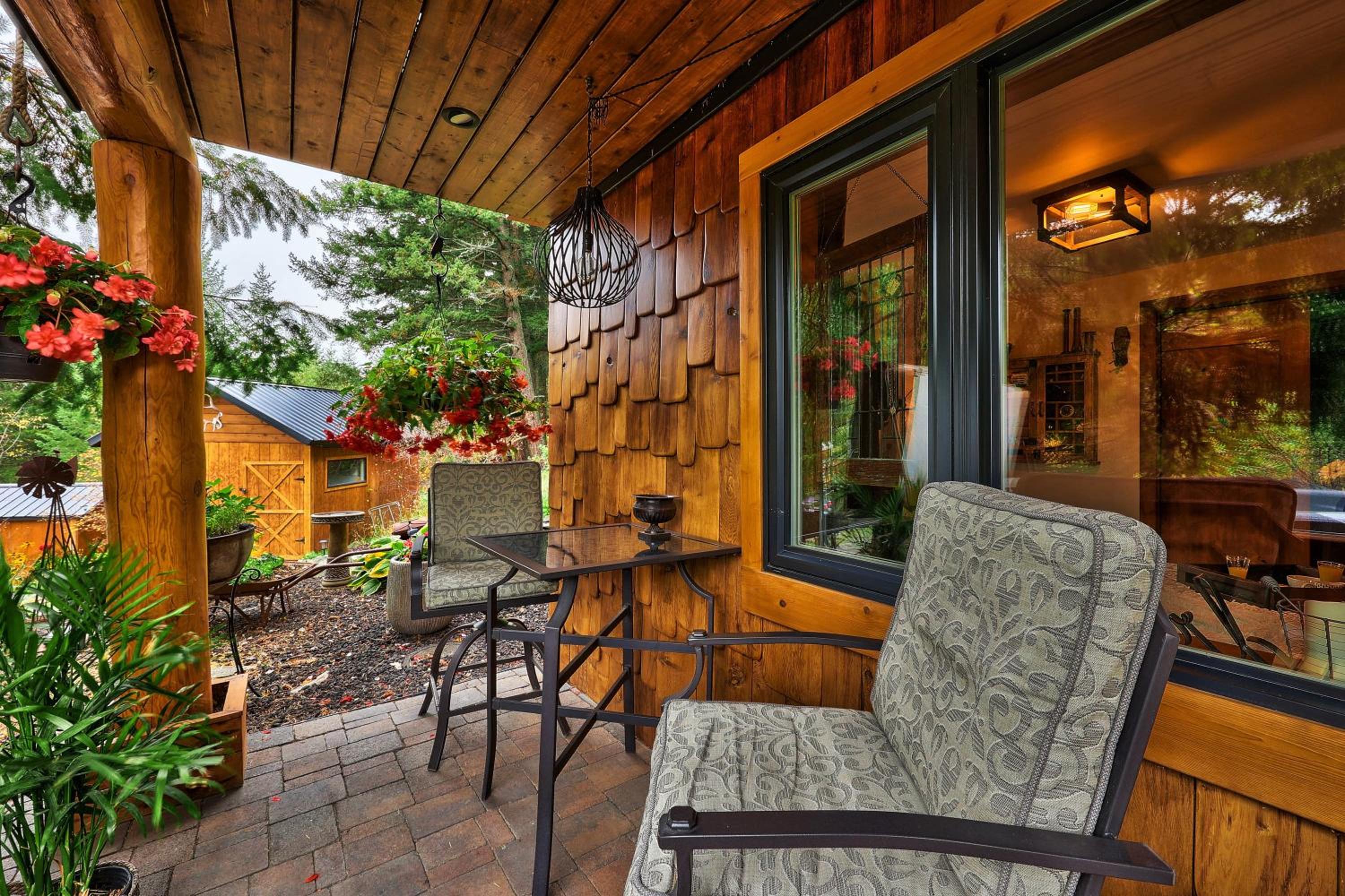 A Suite Retreat - Beyond Bed & Breakfast