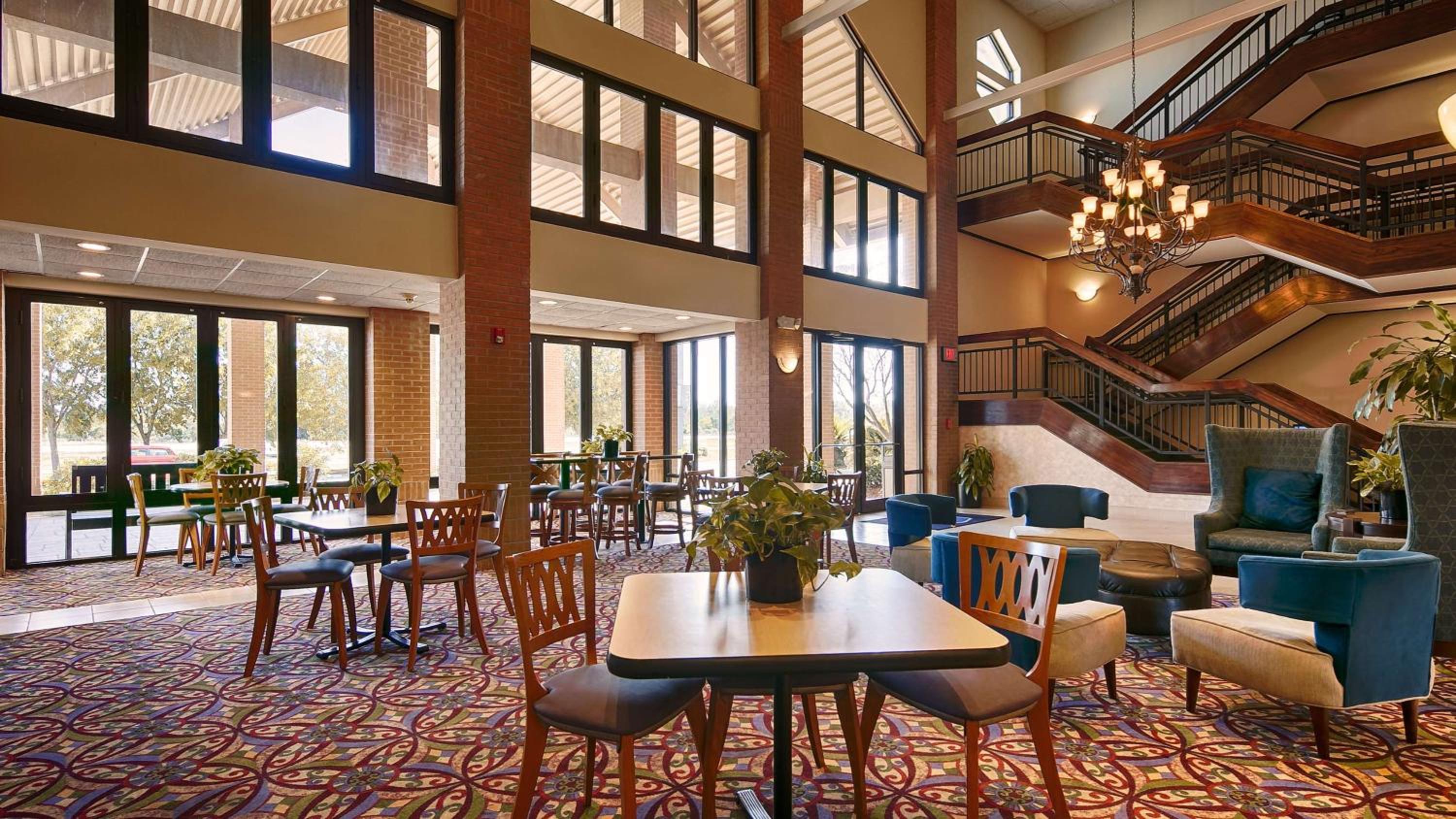 Kinder Vacations - Inn at Coushatta - Property Image 1