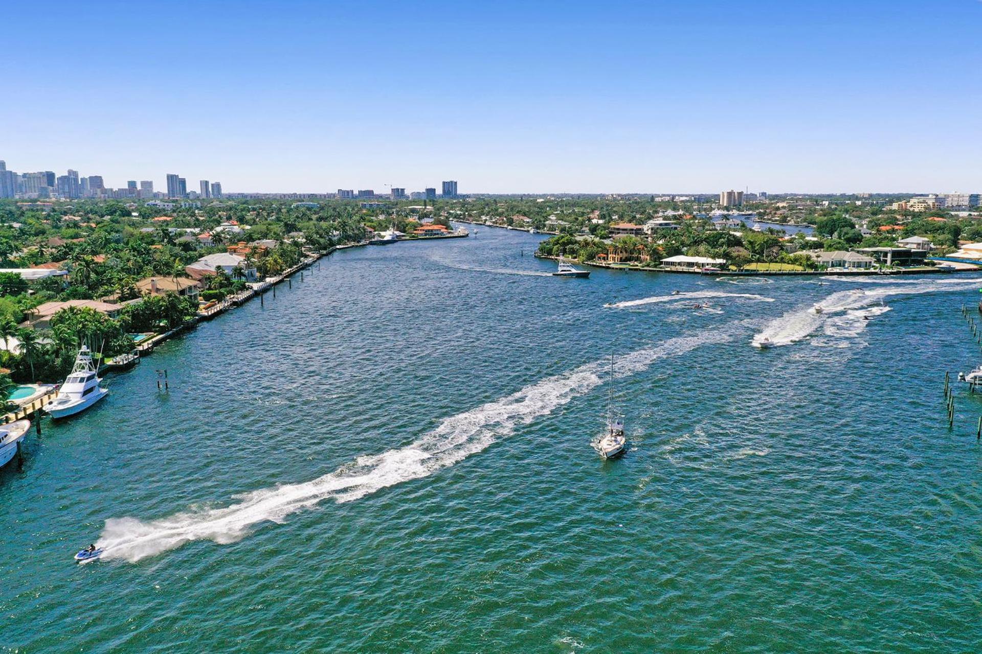 Fort Lauderdale Yacht and Beach Club 103 view 2