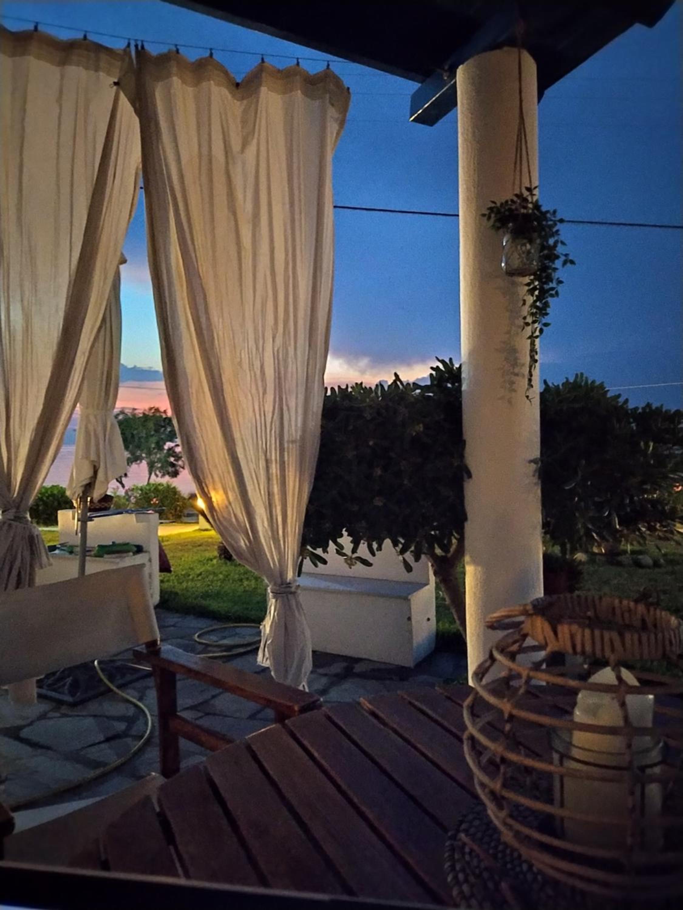 Sunset Beach House Posseidi view 4