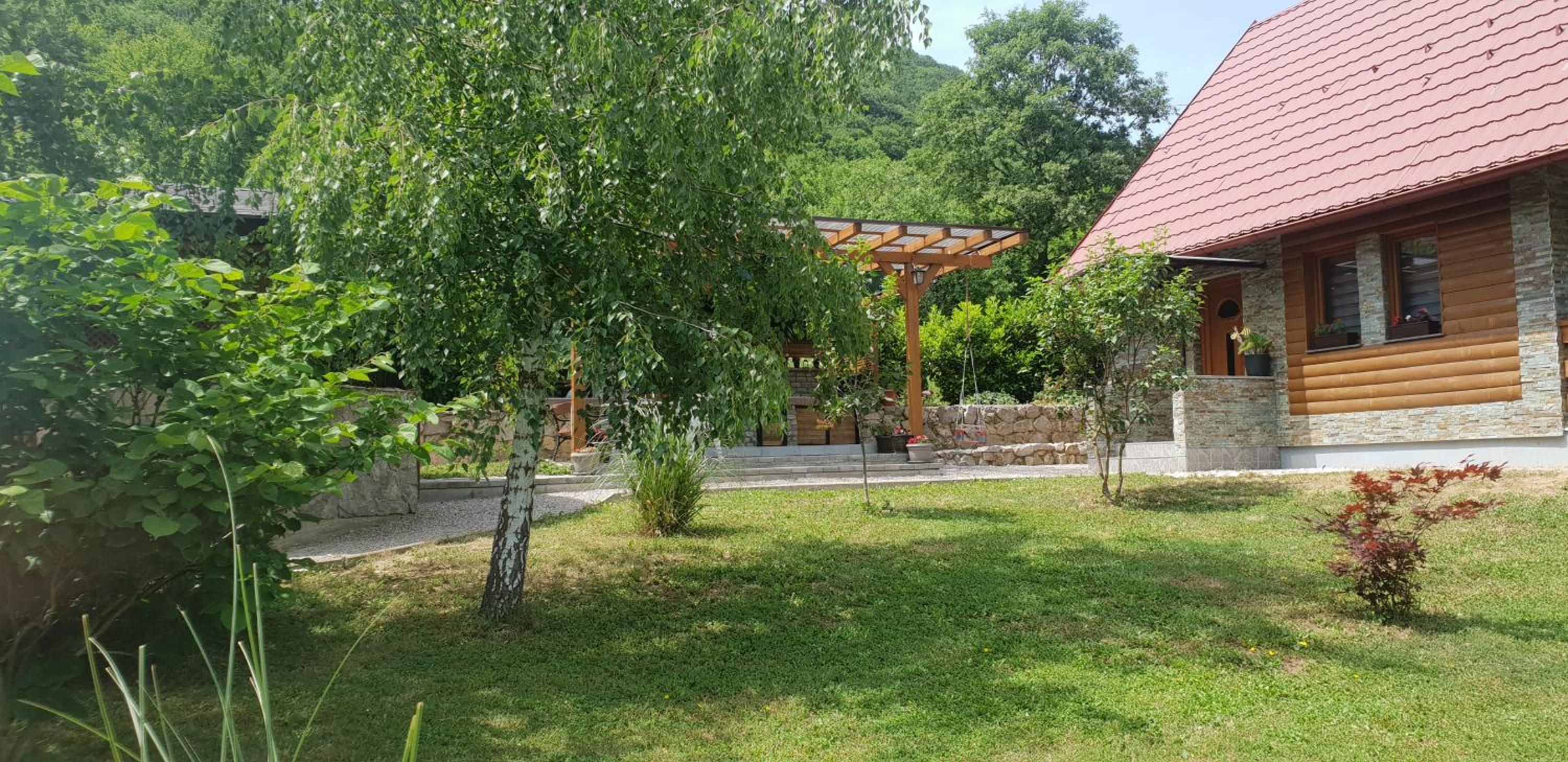 Green Garden Lohovo