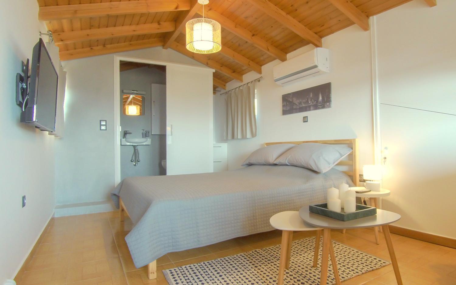 Augoustinos - Sea Side Luxury Apartments photo 4
