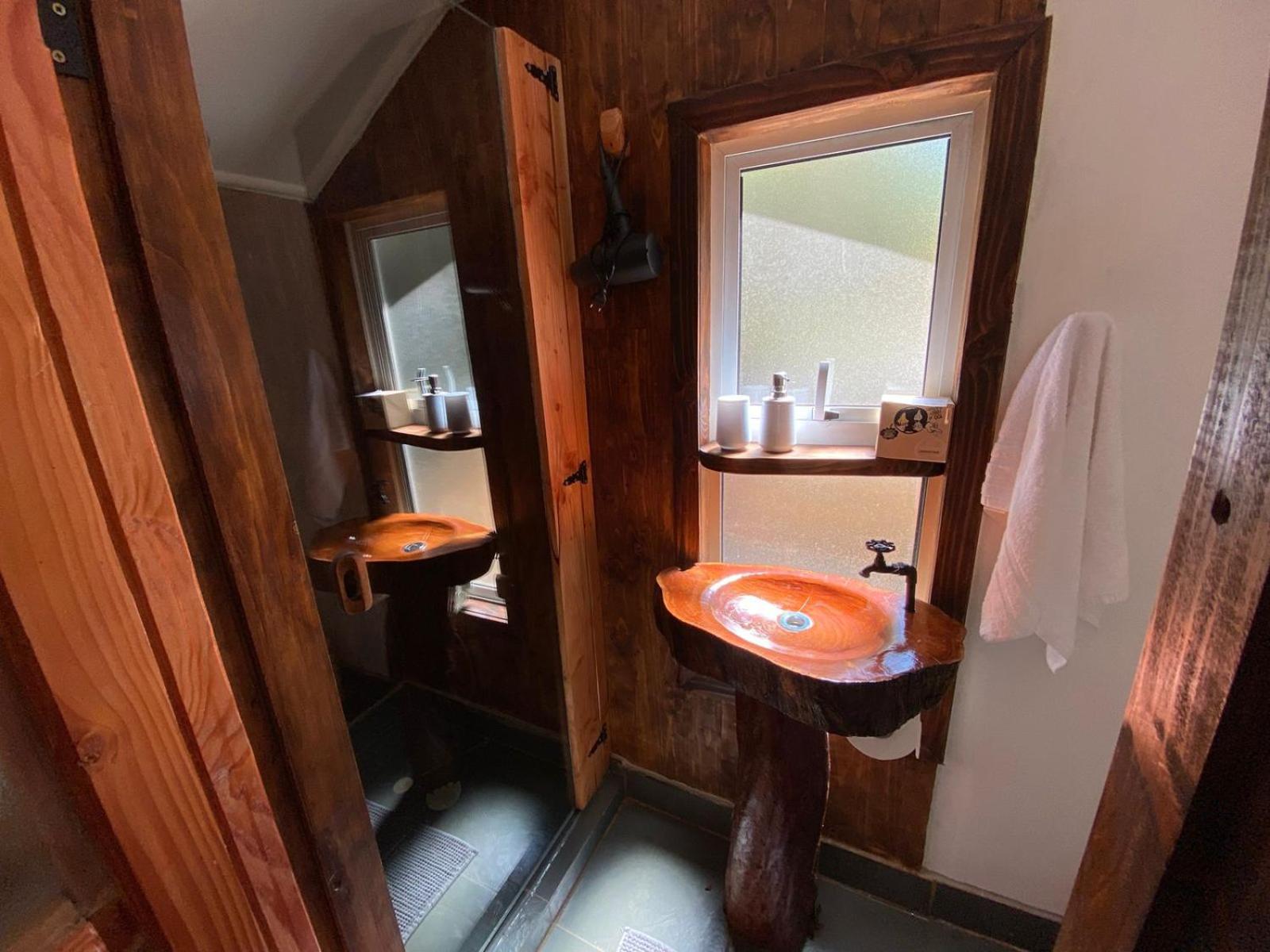 Cabaña con tinaja en bosque Valdiviano